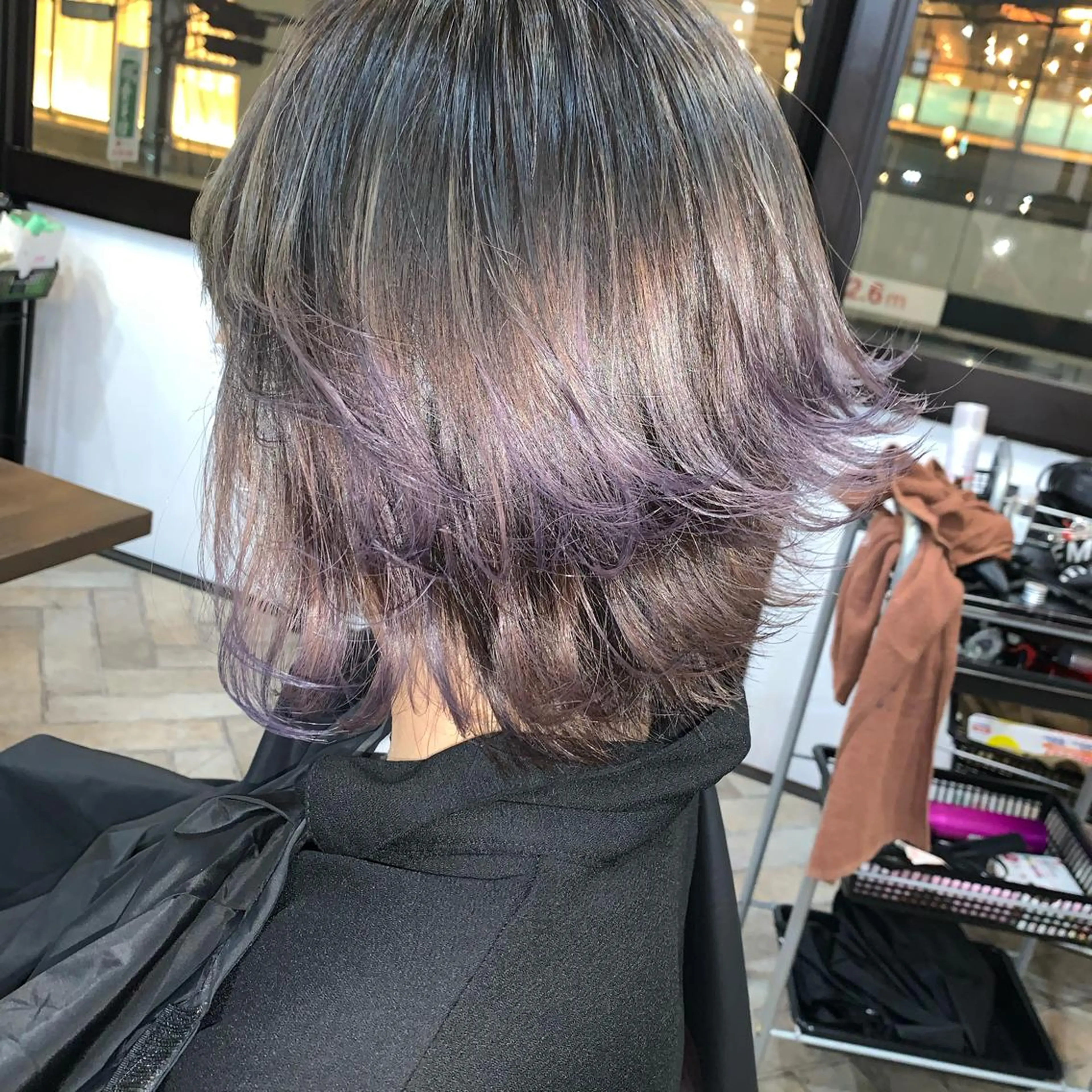ショート カラー ボブレイヤー アッシュ デザインカラー バイオレットカラー ボブ カット ヘアカラー パーマ トリートメント ヘアセット Men's salon ANSWER所属・メンズサロン ANSWERのヘアスタイル