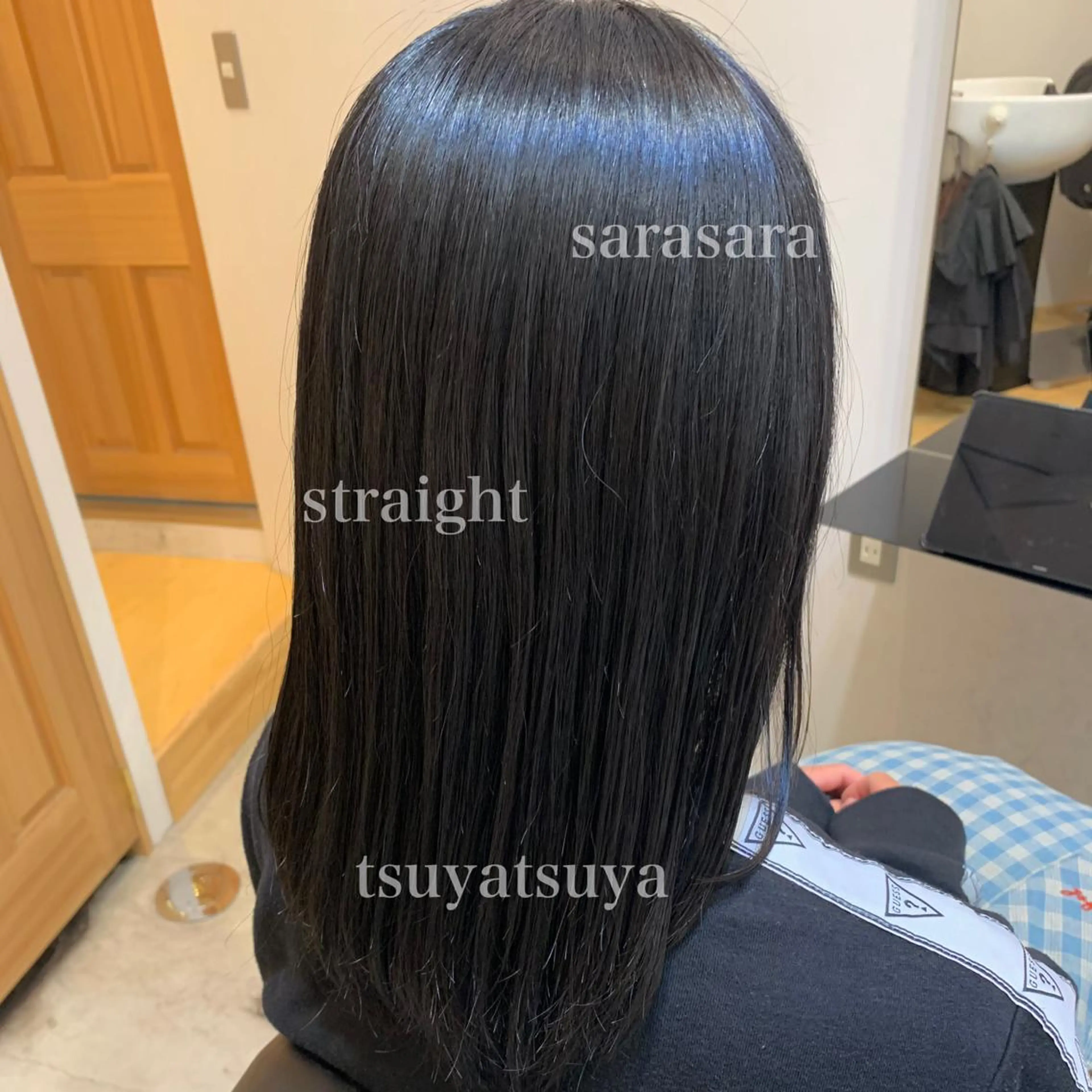 セミロング パーマ ヘアアレンジ REONA🪽✨ 日常に馴染む髪🫧のヘアスタイル