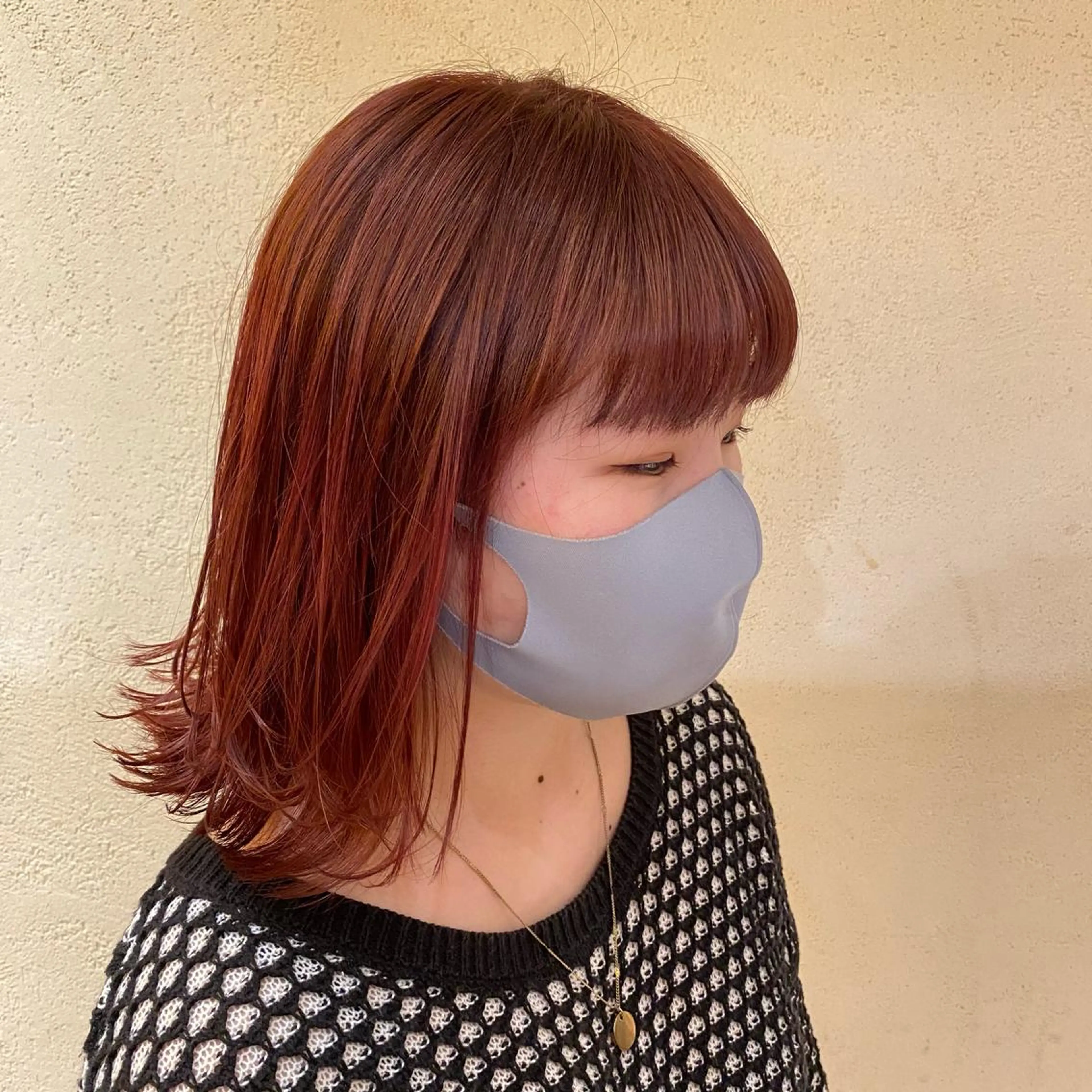 ミディアム カラー ブリーチ ブリーチなしカラー レッドカラー ✂韓国レイヤー 🦋みやび🪽のヘアスタイル