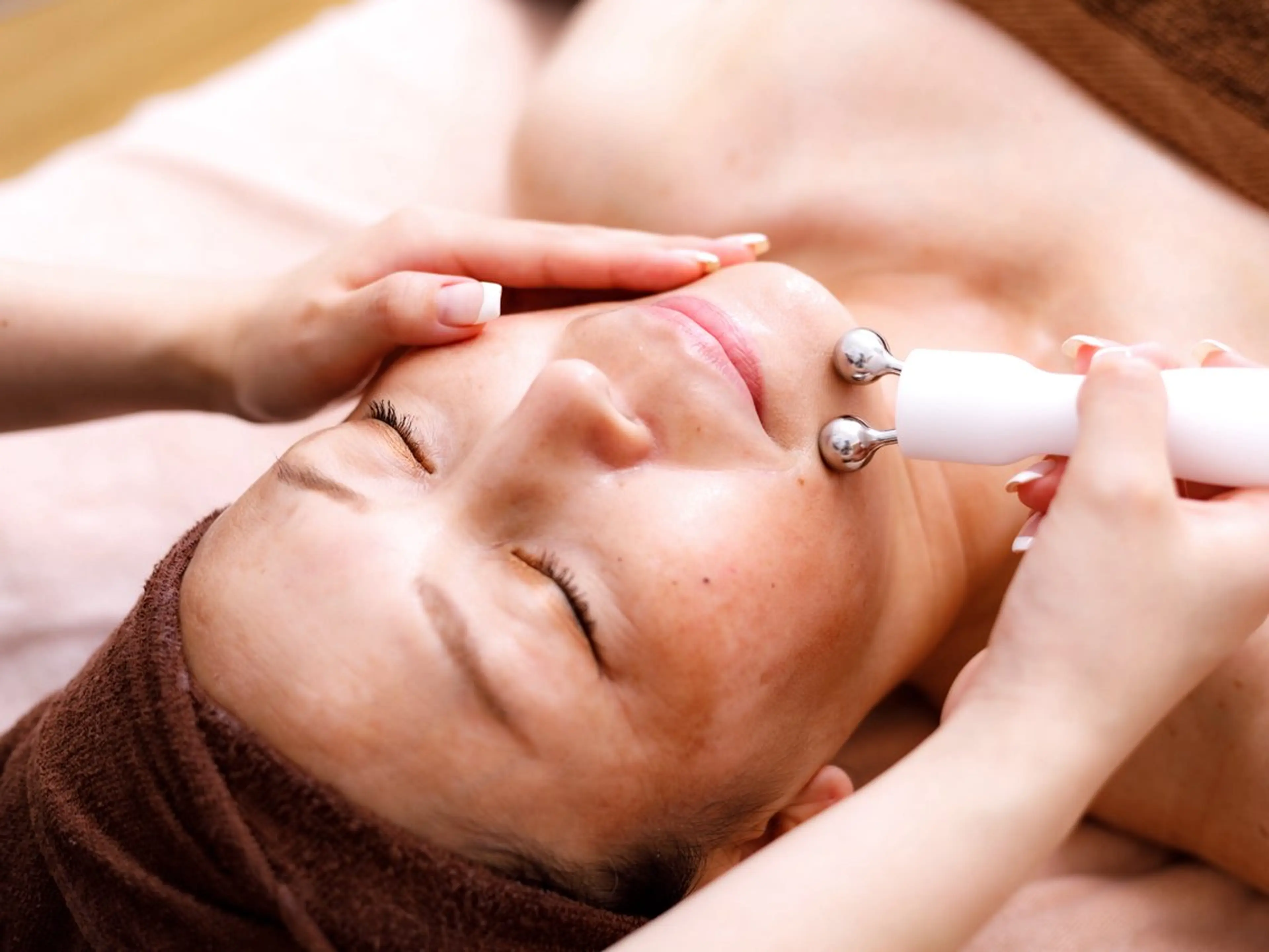 （小顔/たるみ）小顔リフトアップコースの写真