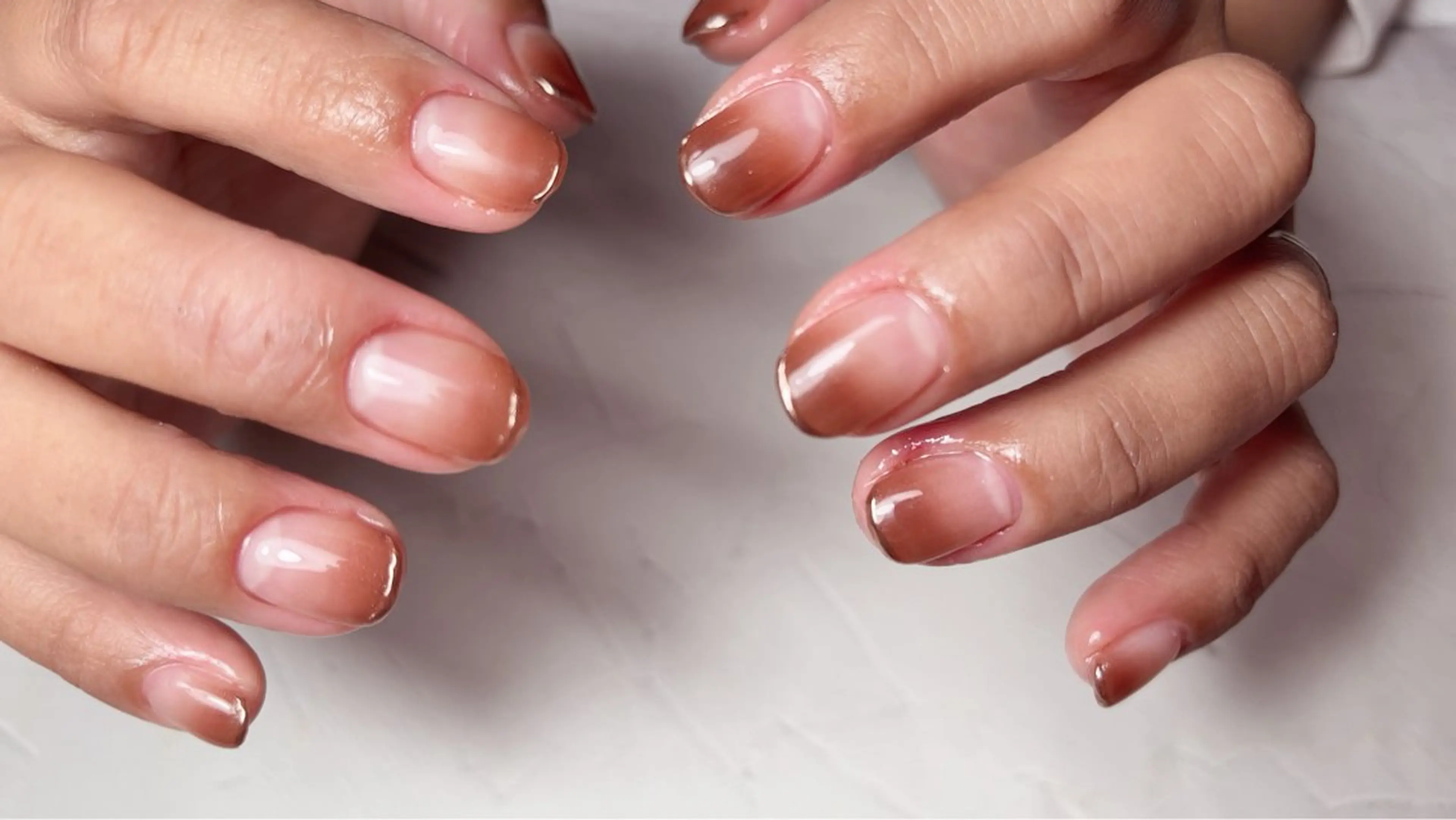 ネイル フレンチネイル グラデーション ミラーネイル ハンドネイル Nail Salon Bonita所属・フィルイン施術 SHIZUKAのネイルデザイン