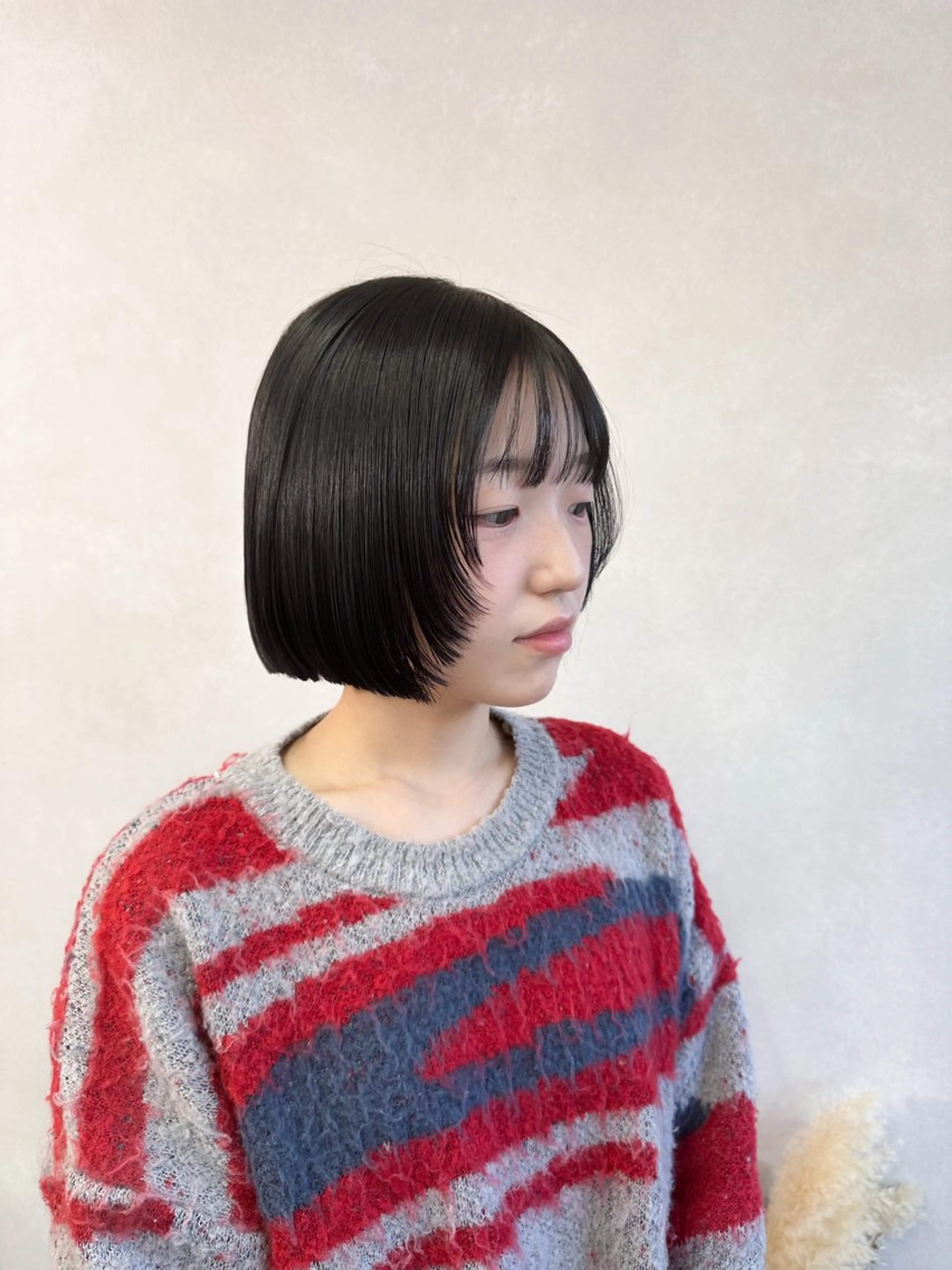 ショート 切りっぱなしボブ ボブレイヤー ボブ 顔まわりレイヤー レイヤーカット ブリーチ/ニュアンス パーマ/hinaのヘアスタイル