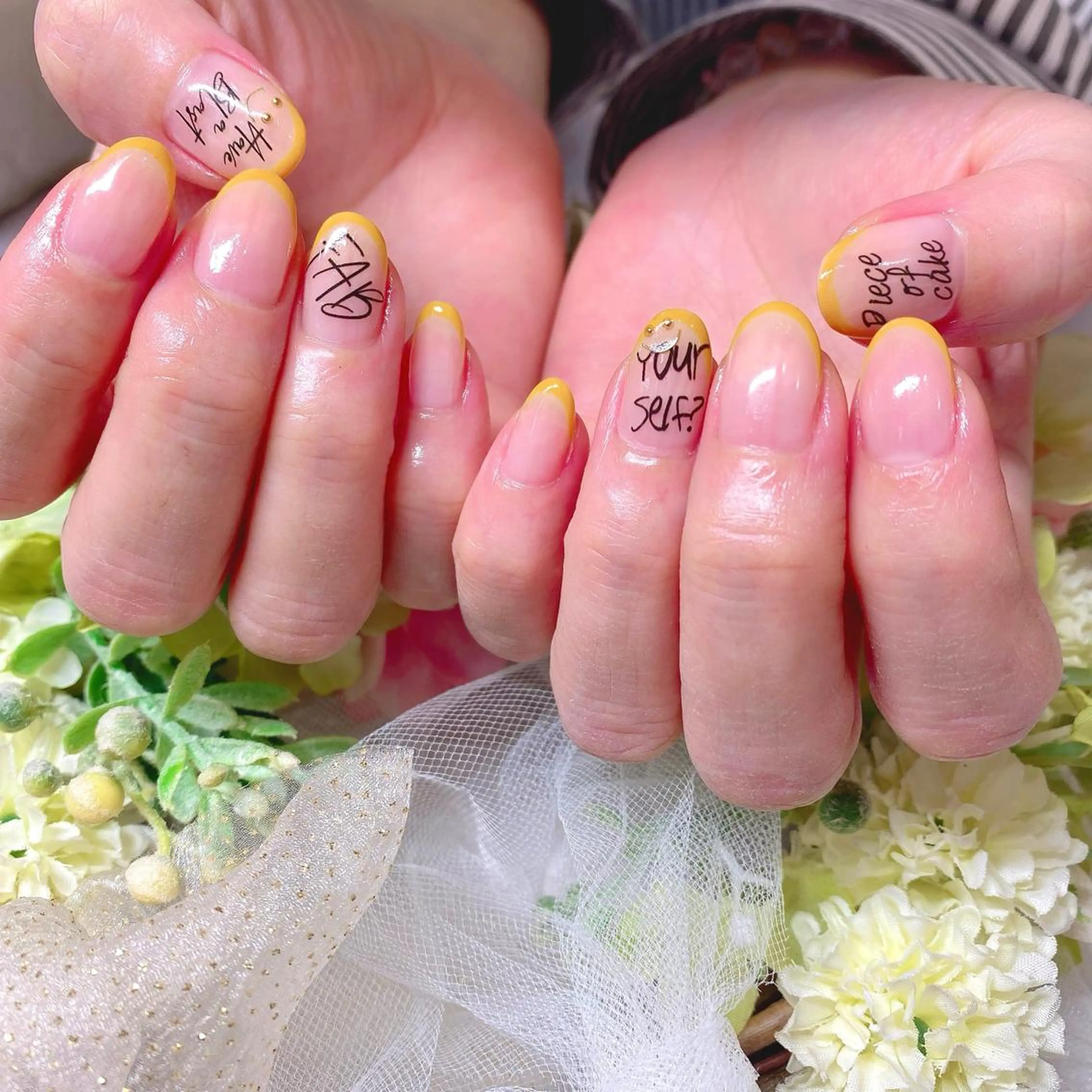 デザインネイルオフ込み120〜150分　￥7,700〜・フレンチ系アート・リペアの必要な方・たくさんアートしたい方の写真