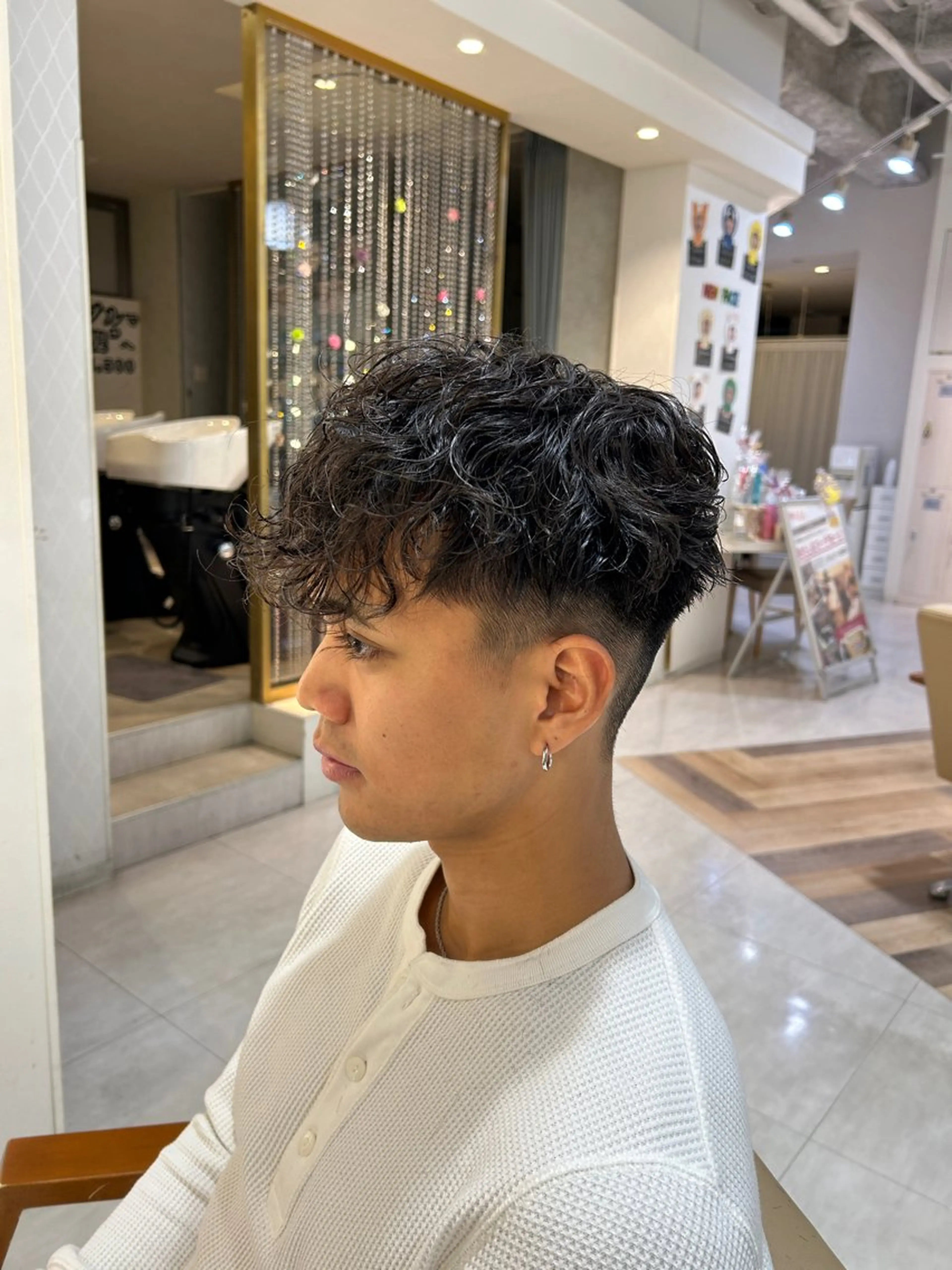 パーマ メンズ メンズパーマ スペインカール パーマ ヘアーメイクウィル野田阪神店所属・Yuu/レイヤー/ ハイライト/髪質改善のヘアスタイル