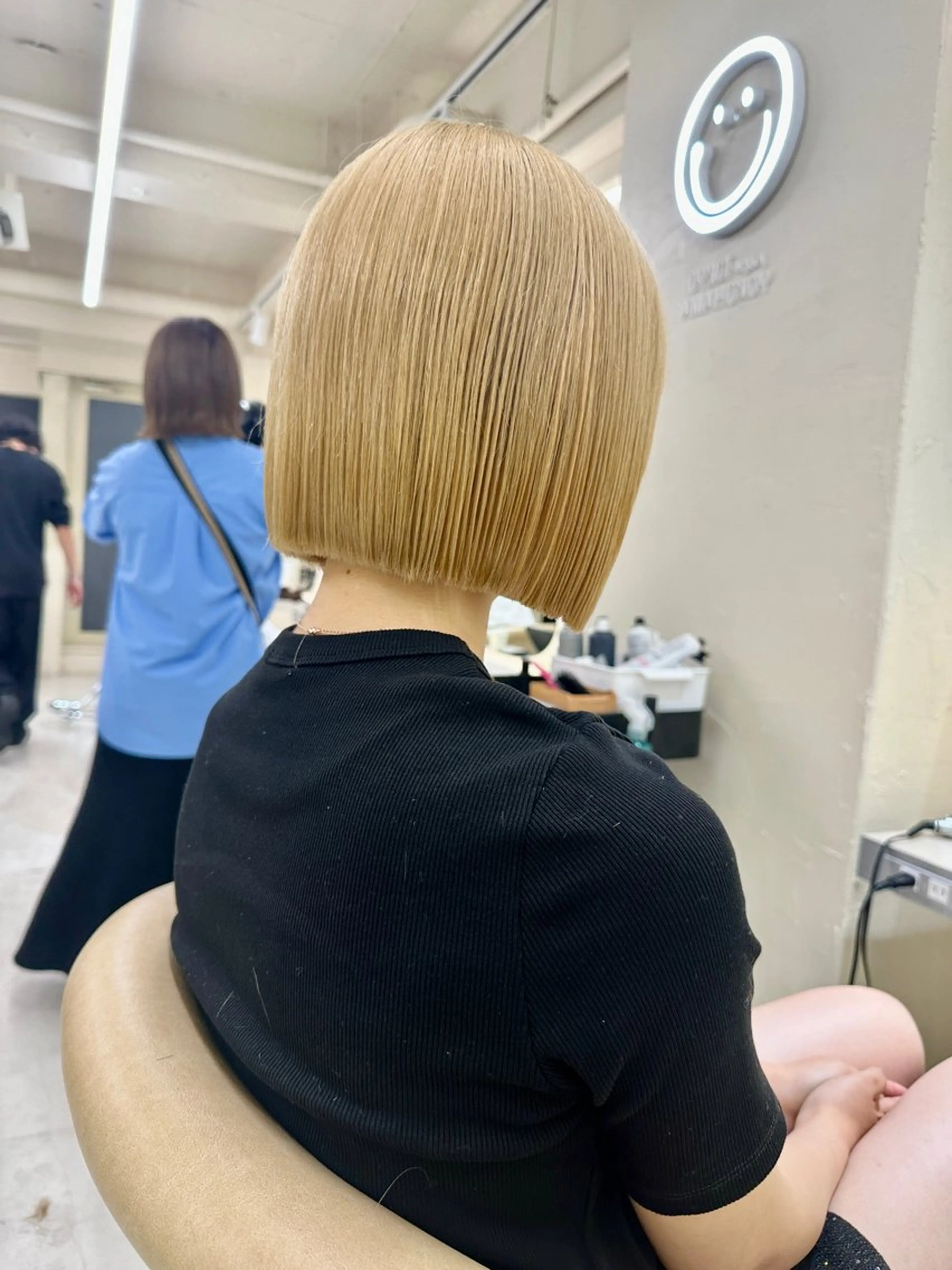 ショート センターパート /ニュアンスパーマのヘアスタイル