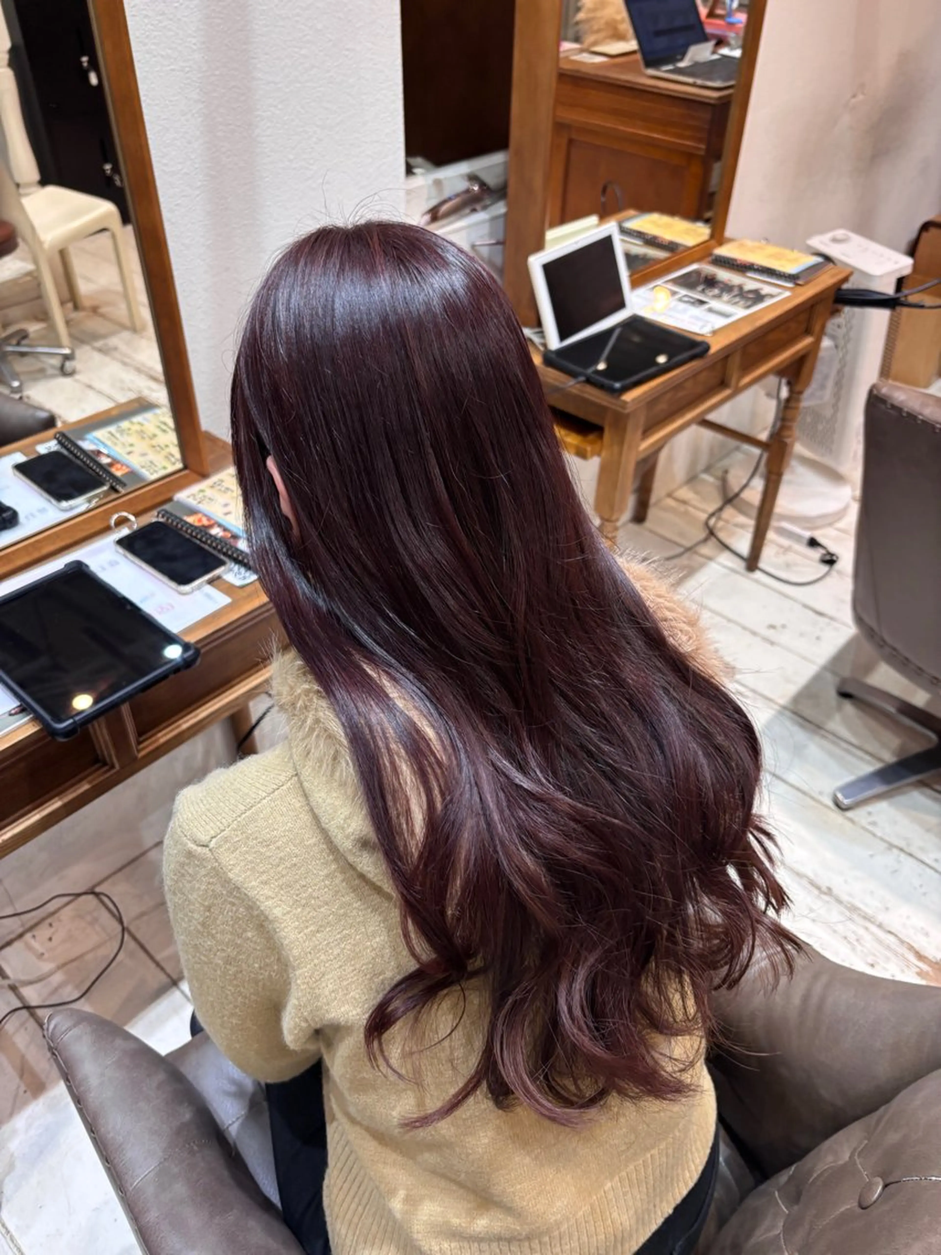 カラー 明賀 瞳 /みょうが ひとみのヘアスタイル