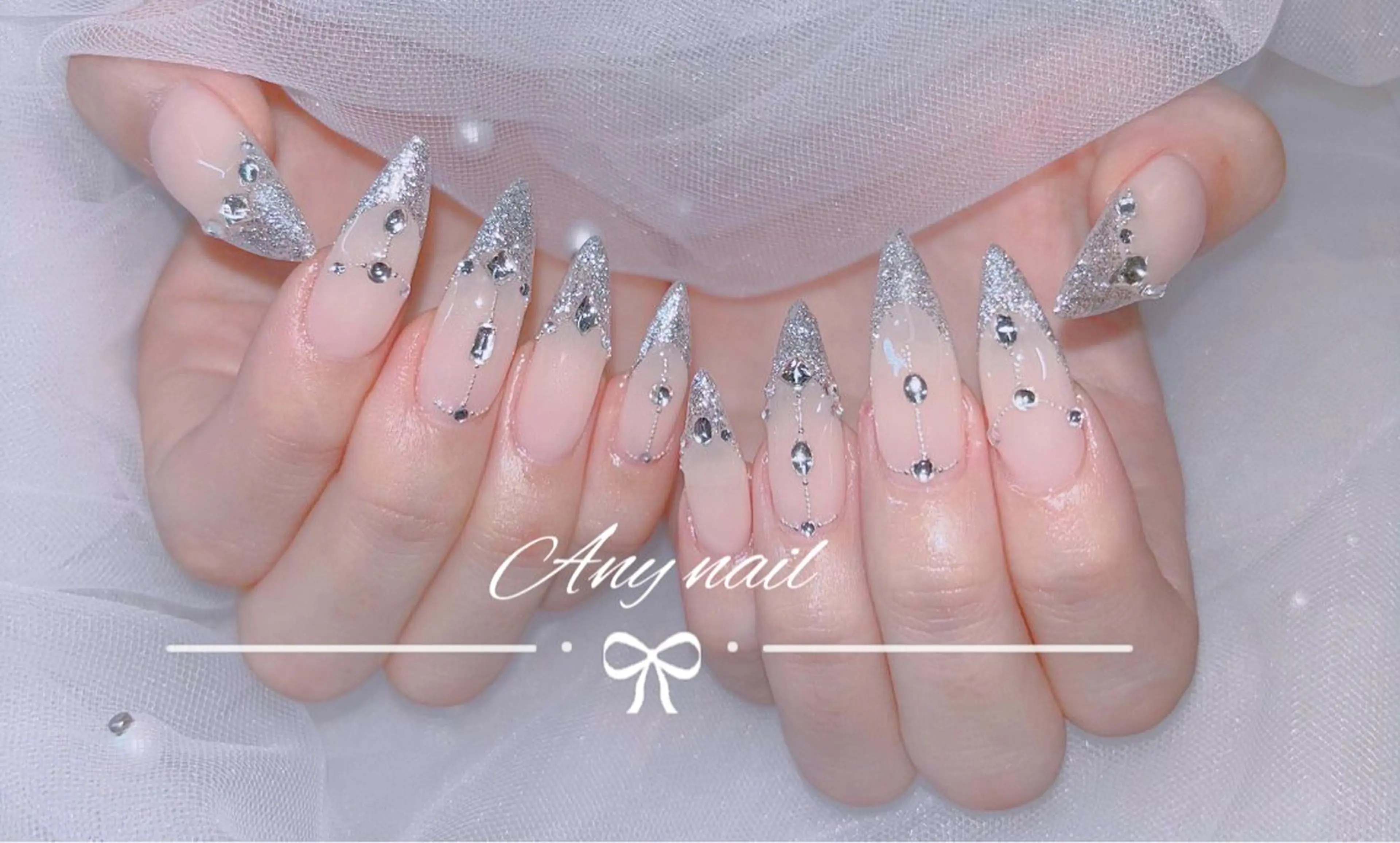 ネイル 成人式 ロングネイル マグネットネイル 大理石ネイル(マーブル) リボン ハンドネイル Any_nail新大久保店所属・Any nail新大久保店のネイルデザイン