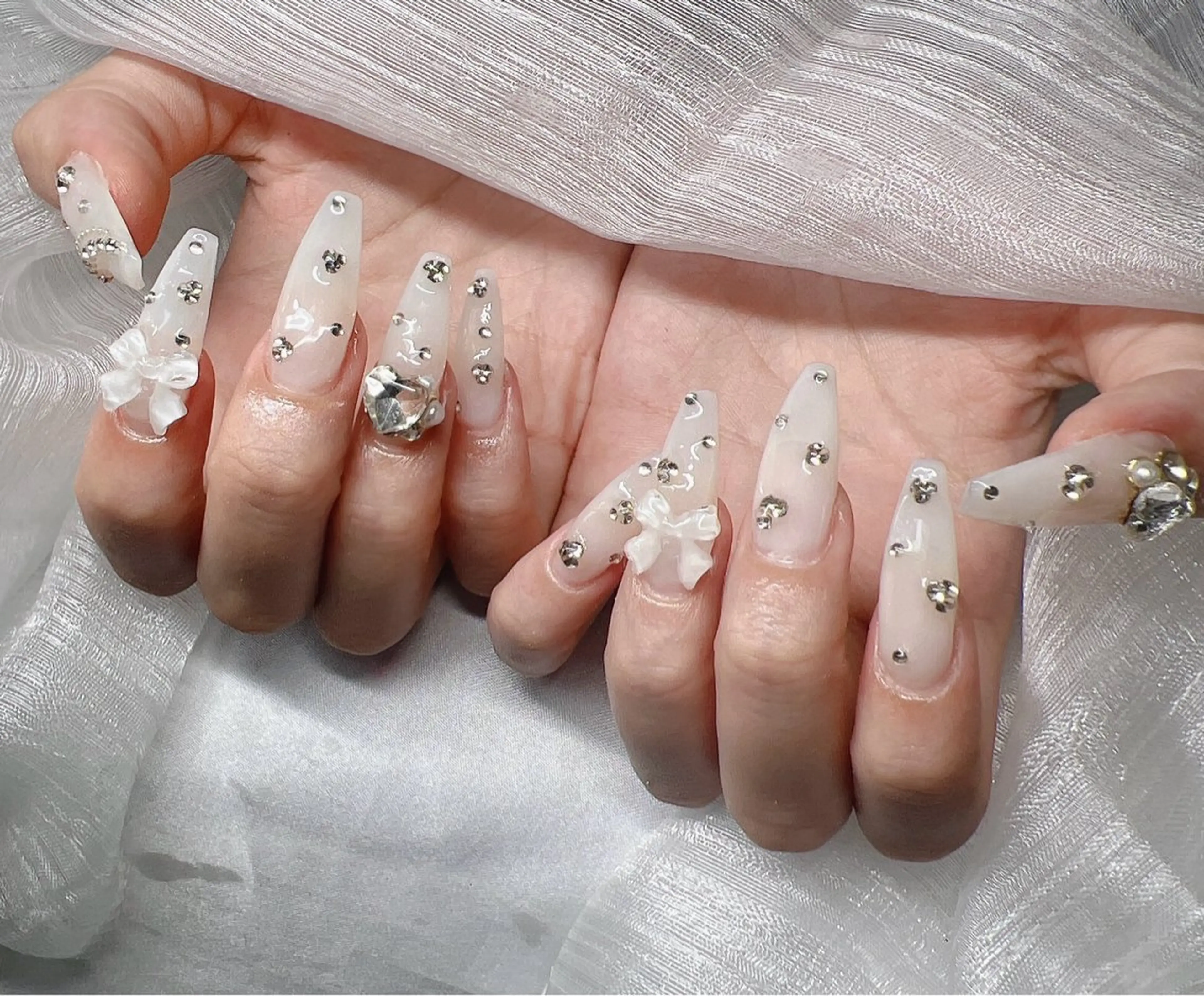 ネイル ハンドネイル Lee Nailsのネイルデザイン