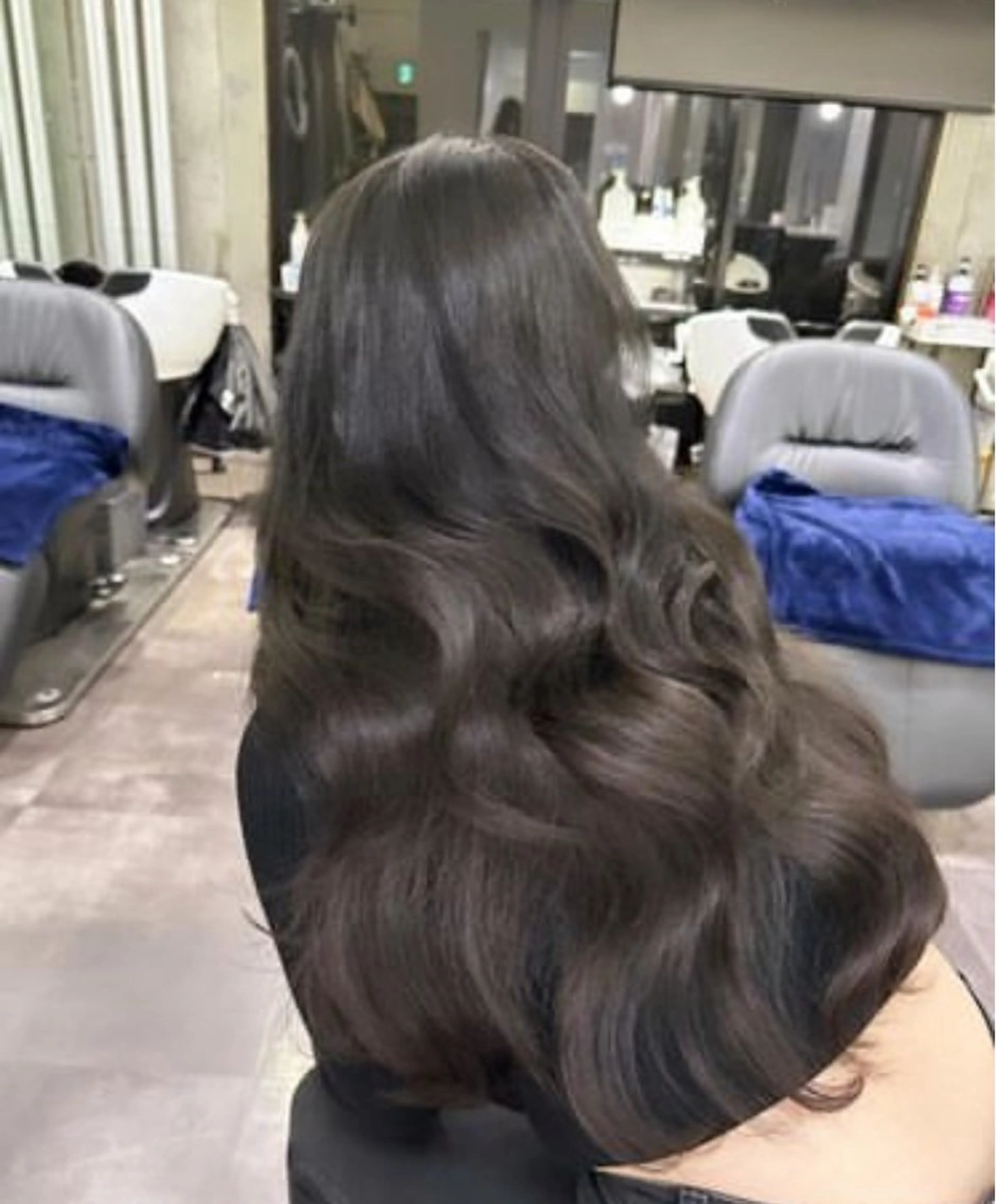 ロング シールエクステ エクステ 外国人風カラー 髪質改善 韓国風ヘア ヘアカラー エクステ elyts-shibuya-所属・【elyts】 𝑲𝑶𝑼𝑲𝑰のヘアスタイル