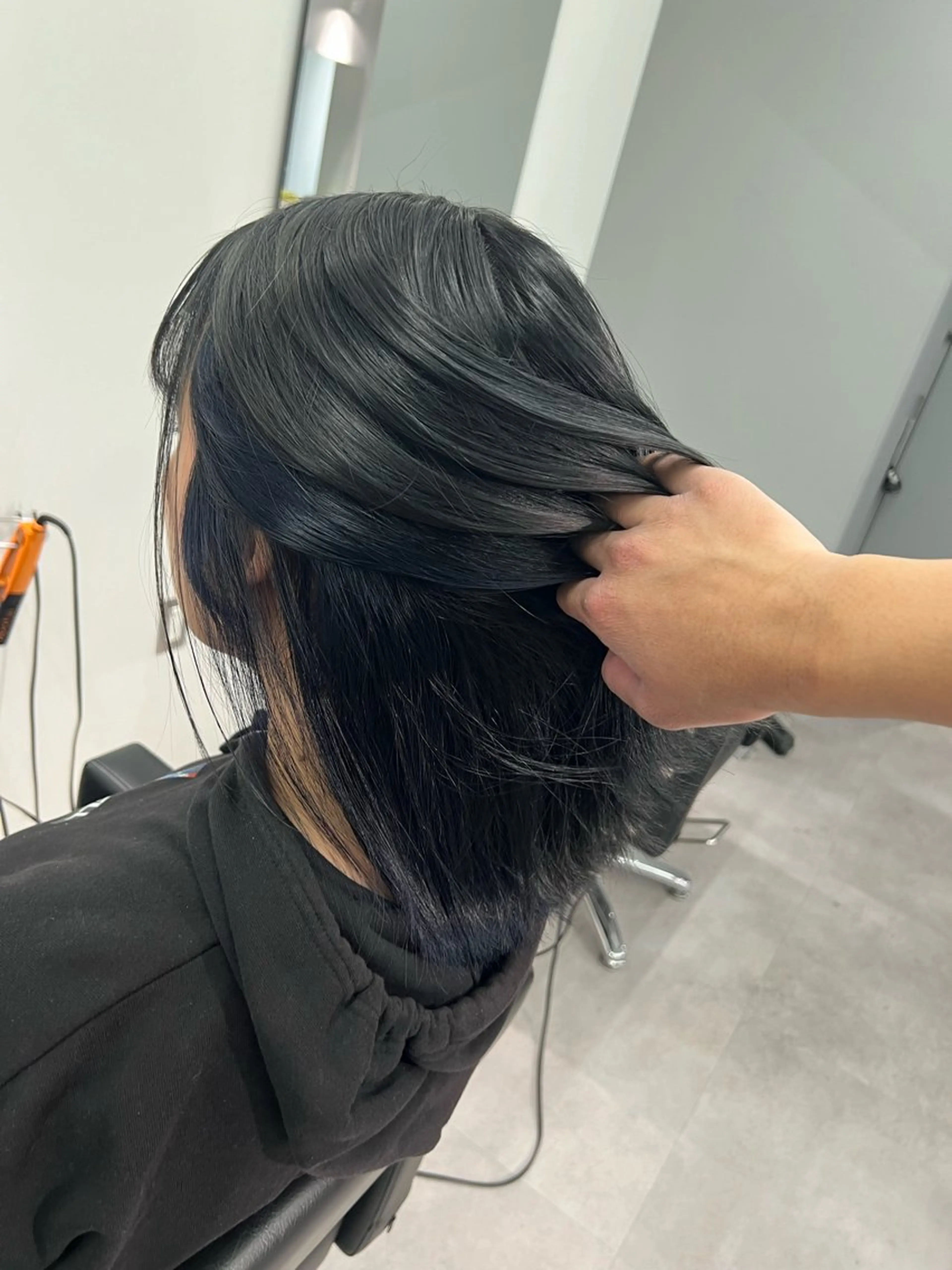 ミディアム ヘアカラー 山下 光太郎のヘアスタイル