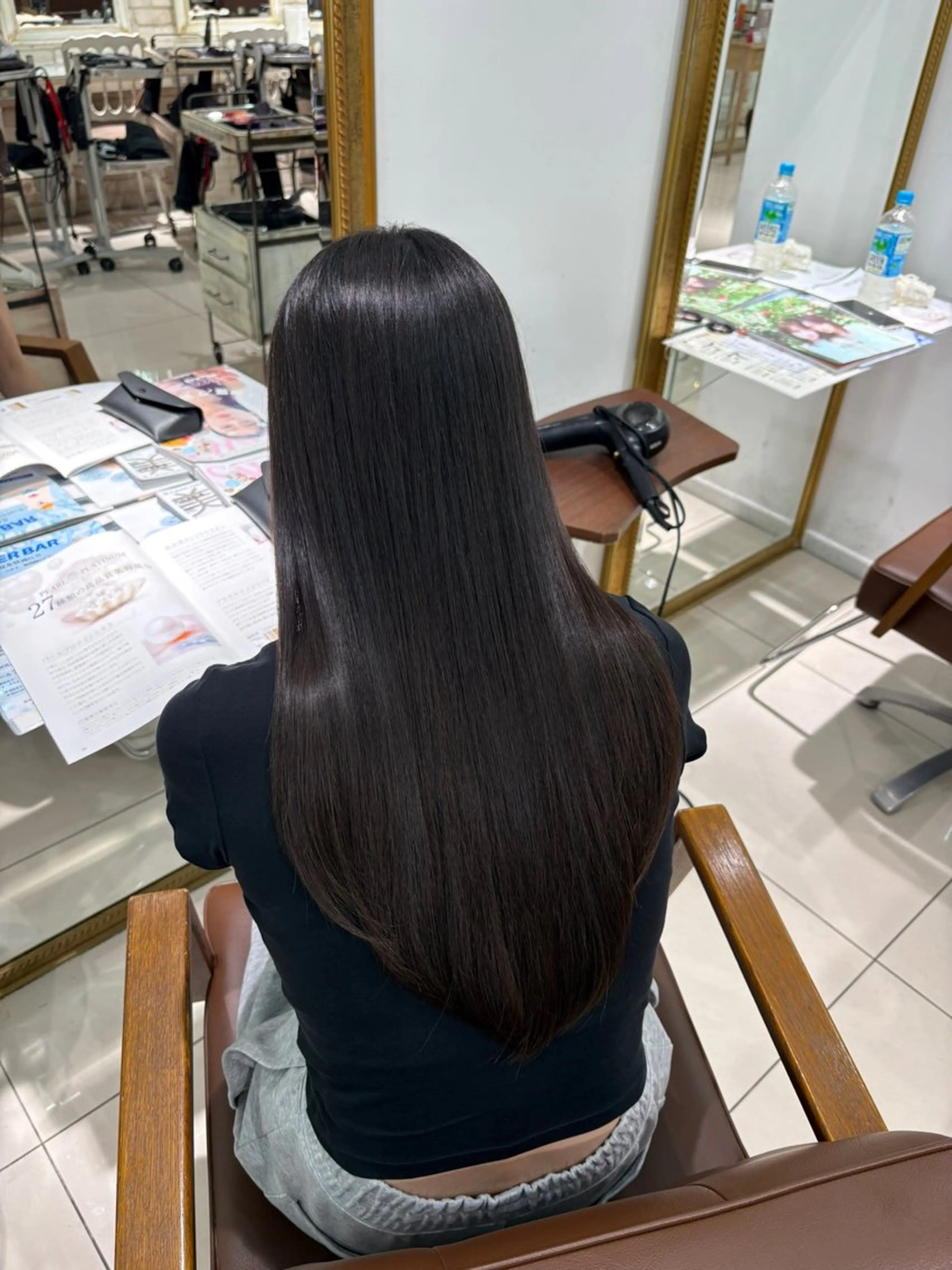 ロング 縮毛矯正 トリートメント 艶モテカラー miku🏳️‍⚧️のヘアスタイル