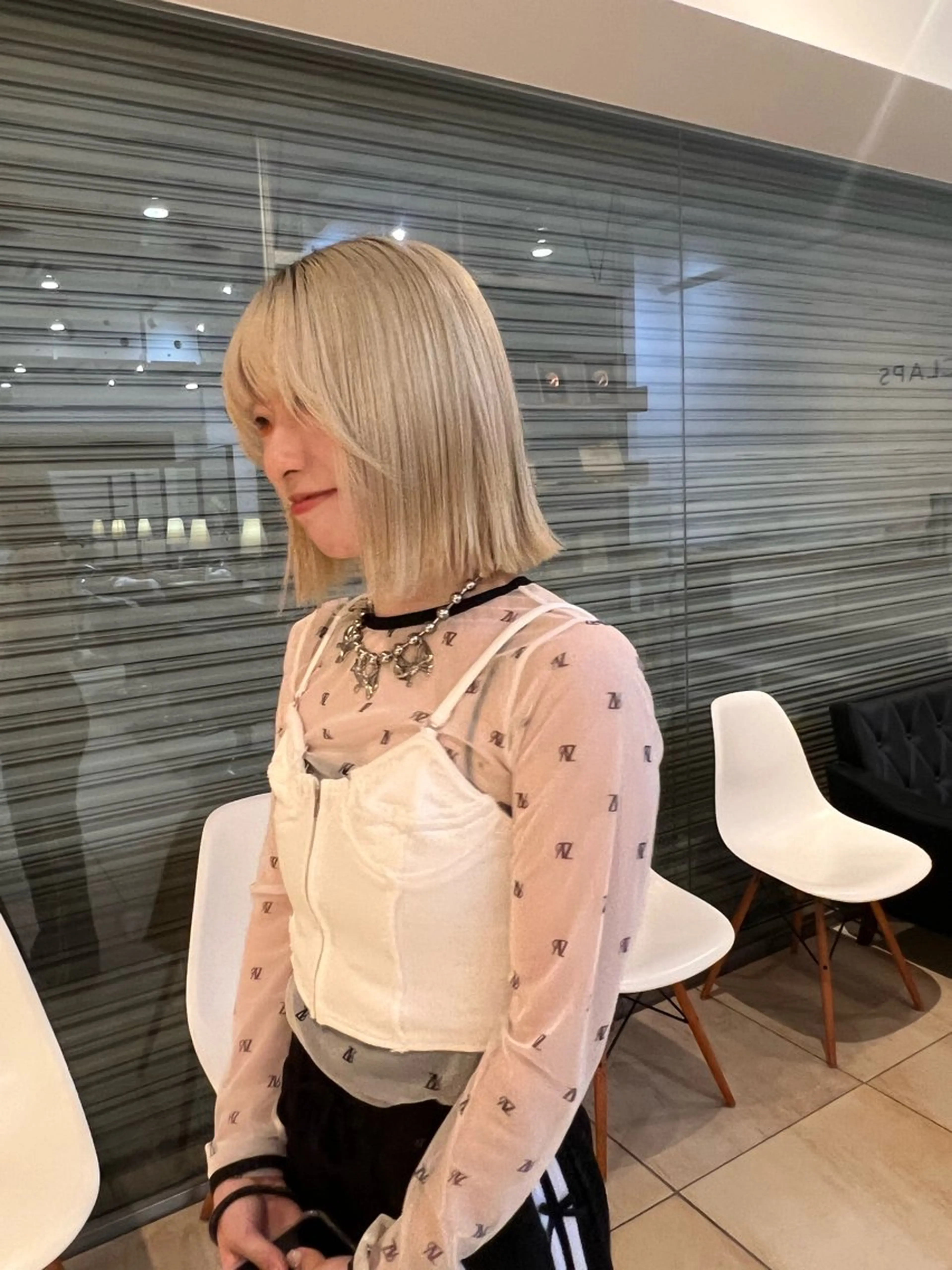 ショート リリカ🐈‍⬛ブリー チカラー/上永谷のヘアスタイル