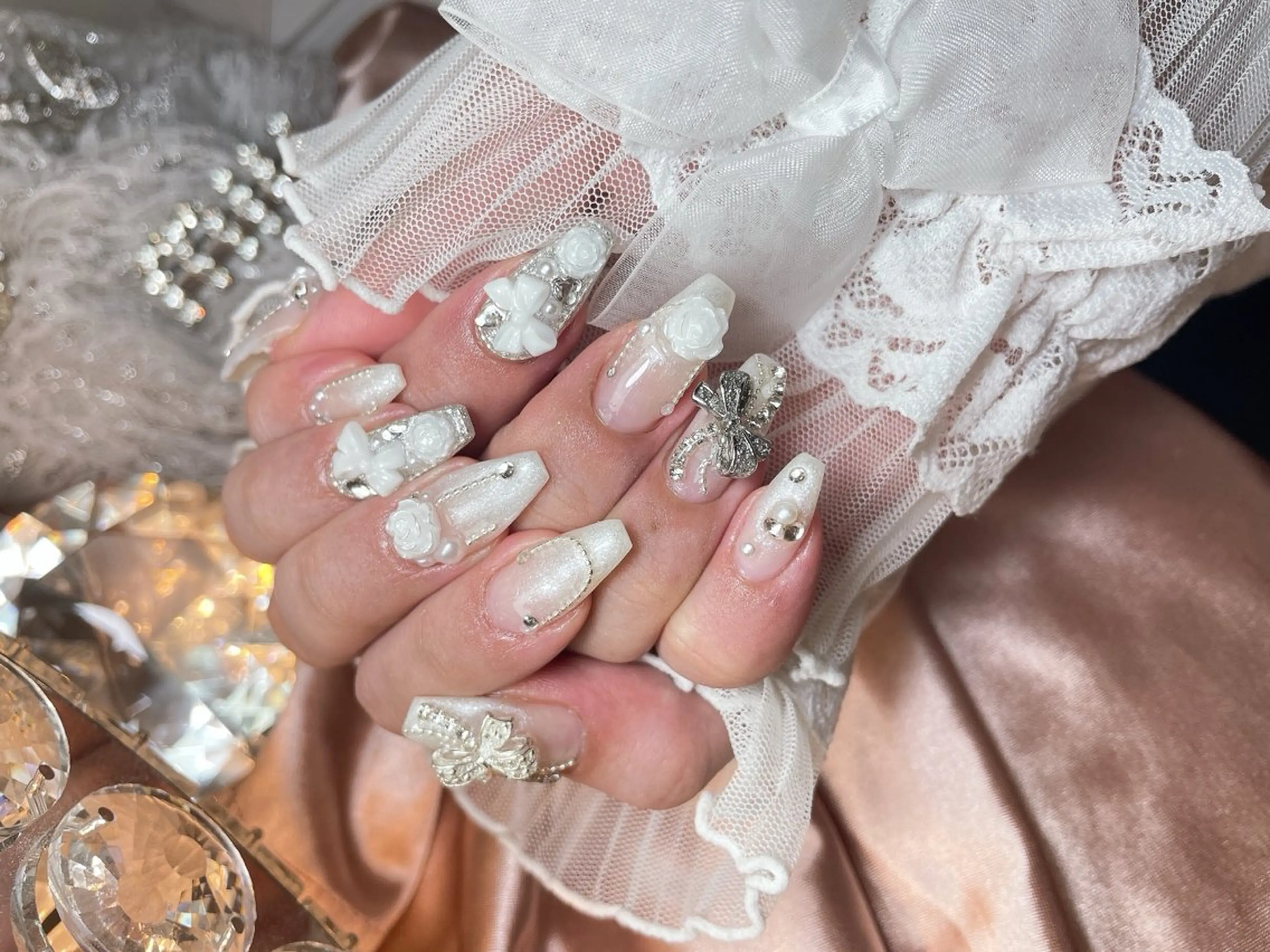 ネイル 23時まで❤︎韓国、 ワンホンネイルのネイルデザイン