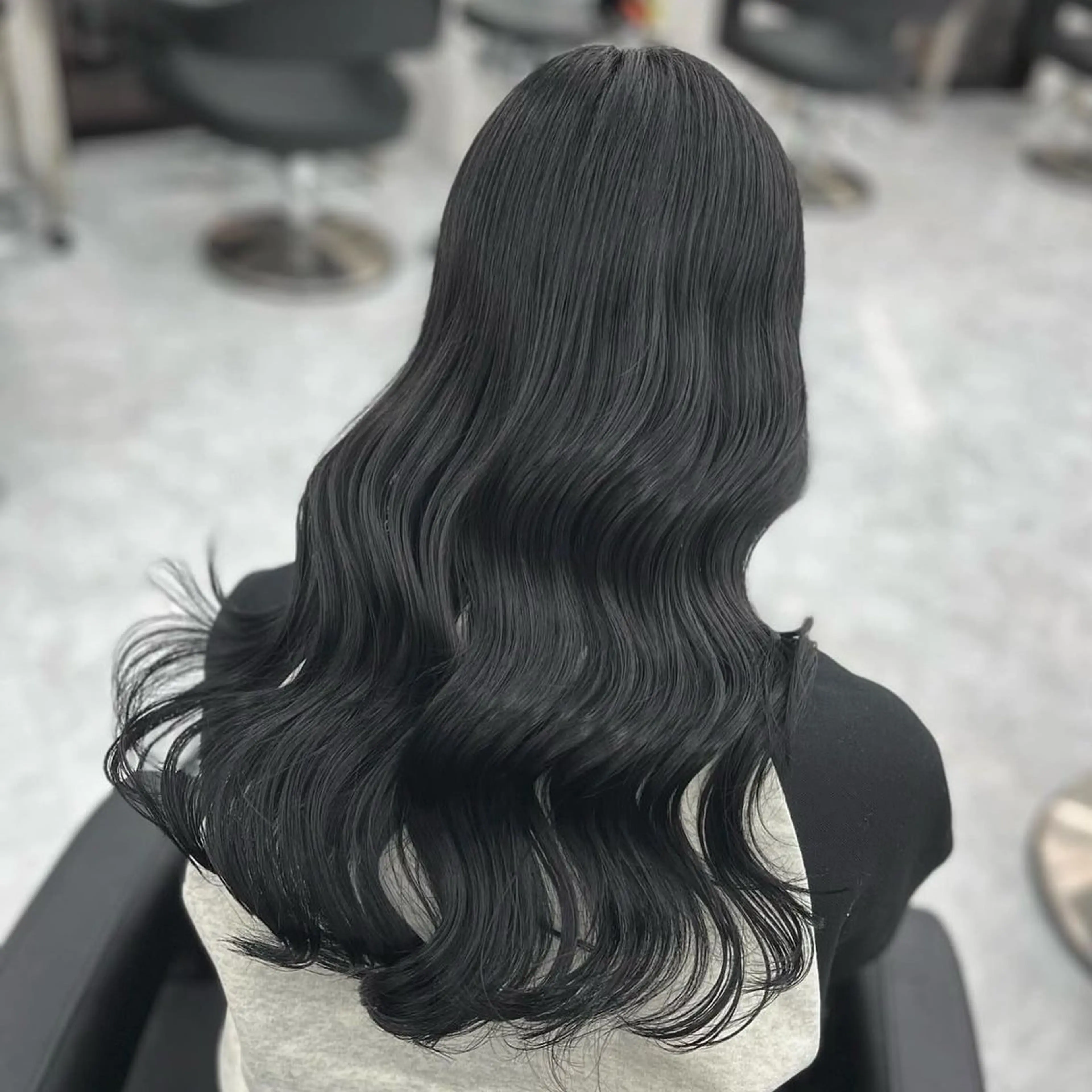 ロング カラー 黒髪 髪質改善 韓国風ヘア 縮毛矯正 トリートメント カット ヘアカラー トリートメント ヘアセット ブリーチなし Ⅰ 髪質改善カラーのヘアスタイル