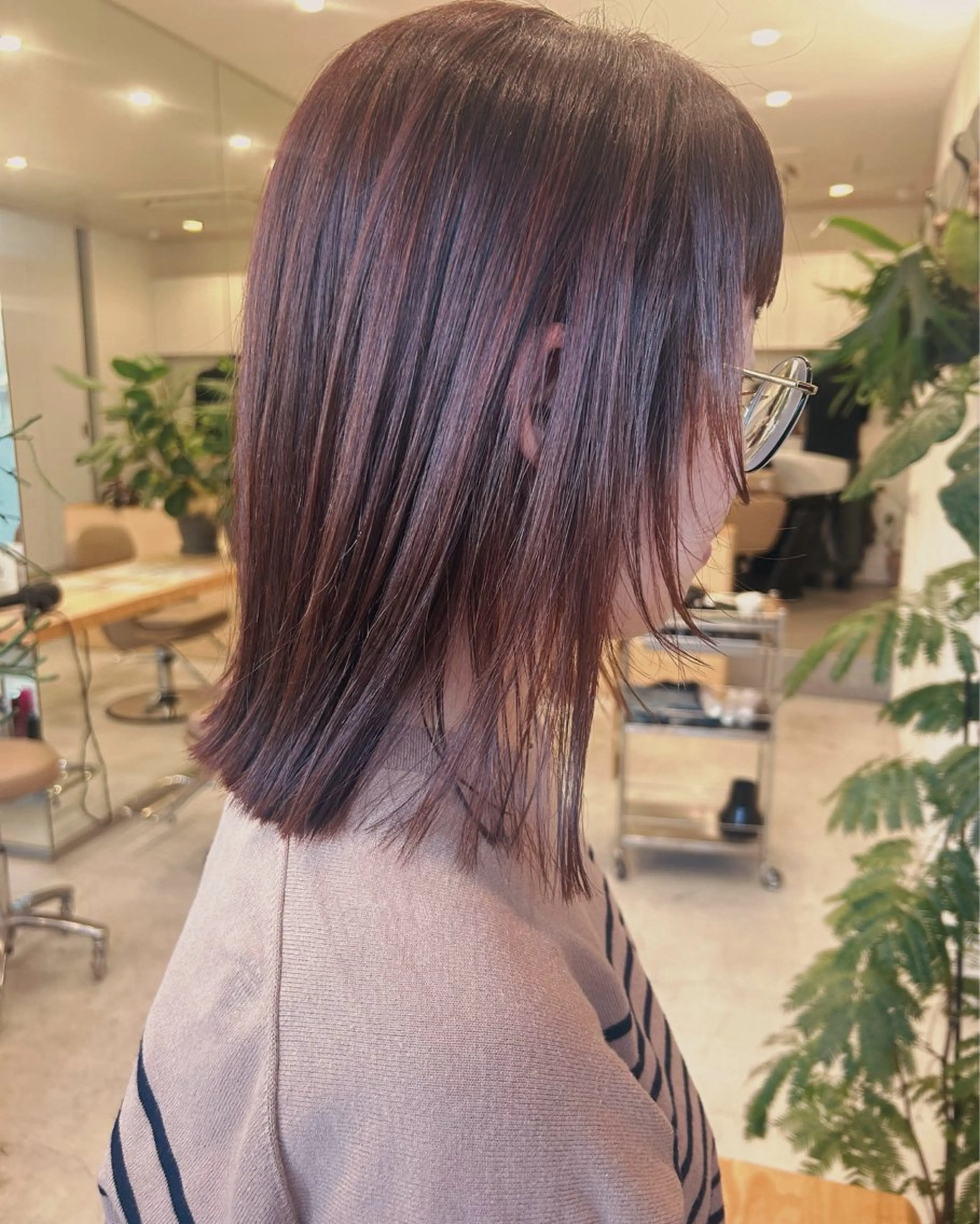 ミディアム カット ヘアカラー トリートメント 💛🤍U too e’s 鎌倉🧸のヘアスタイル