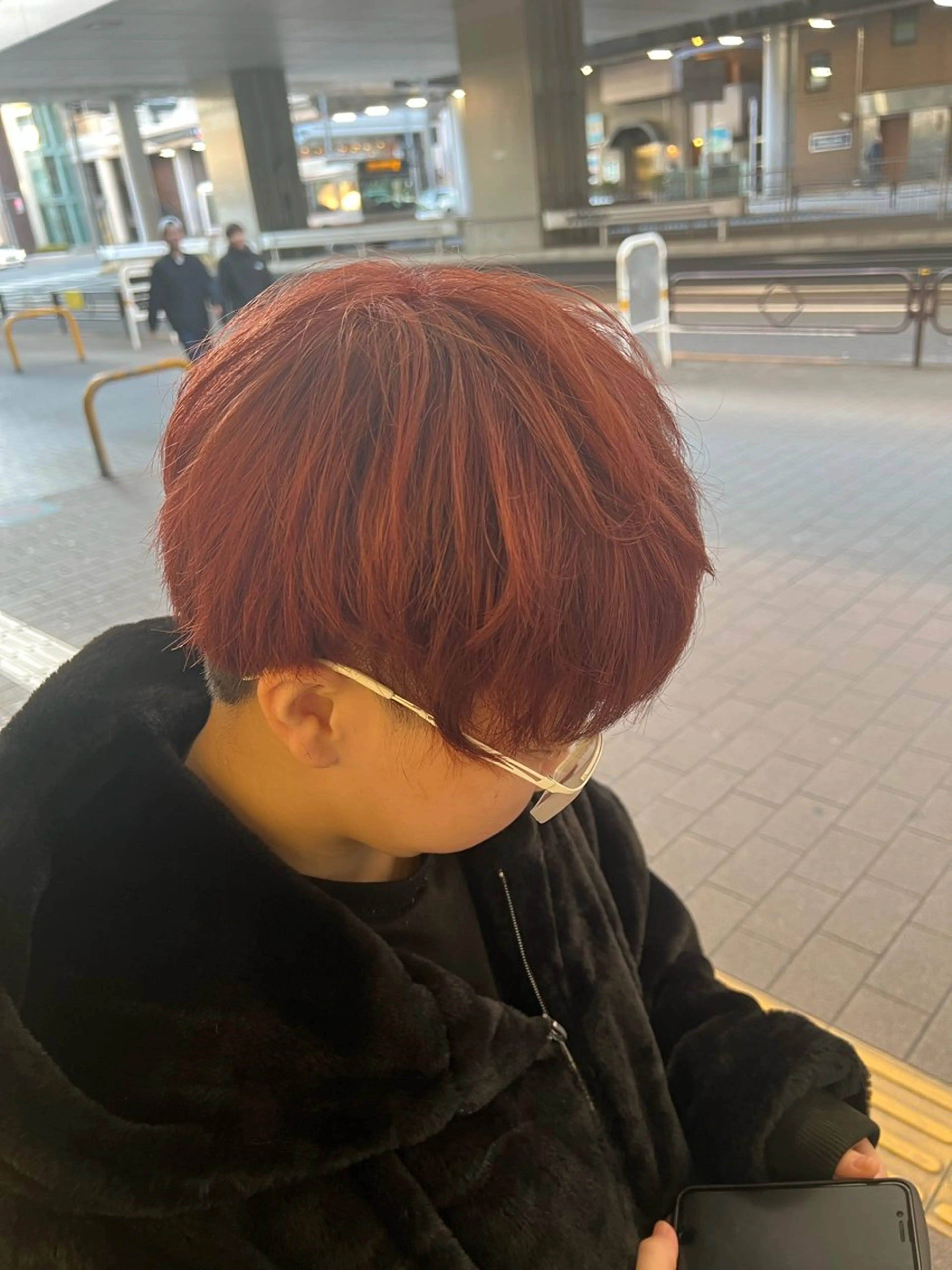 ショート ヘアカラー 韓国ボブ/縮毛矯正 /レイヤーカットのヘアスタイル