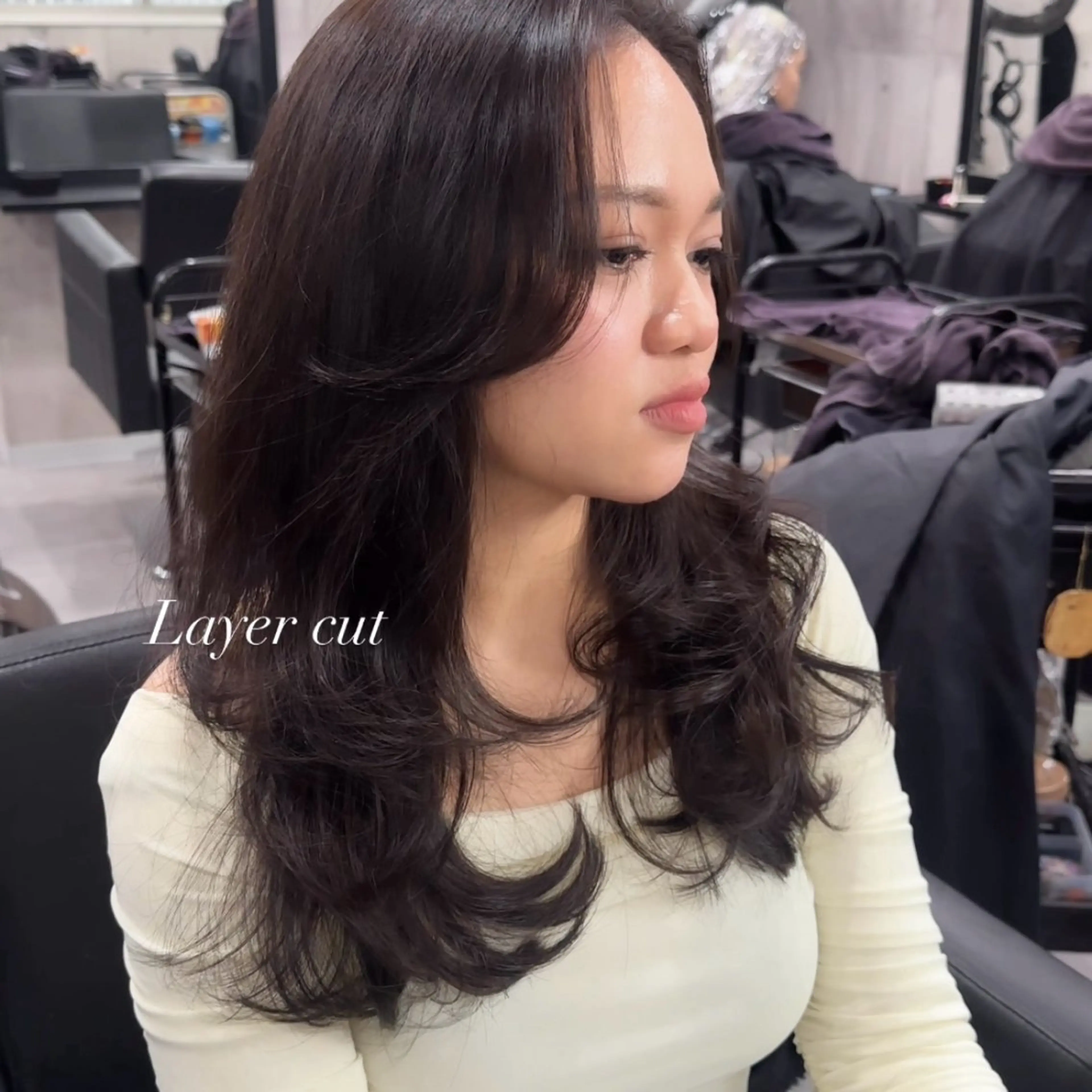 ロング カラー 髪質改善 韓国風ヘア レイヤーカット トリートメント _WHITE +南海難波所属・YUMI YUMIのヘアスタイル