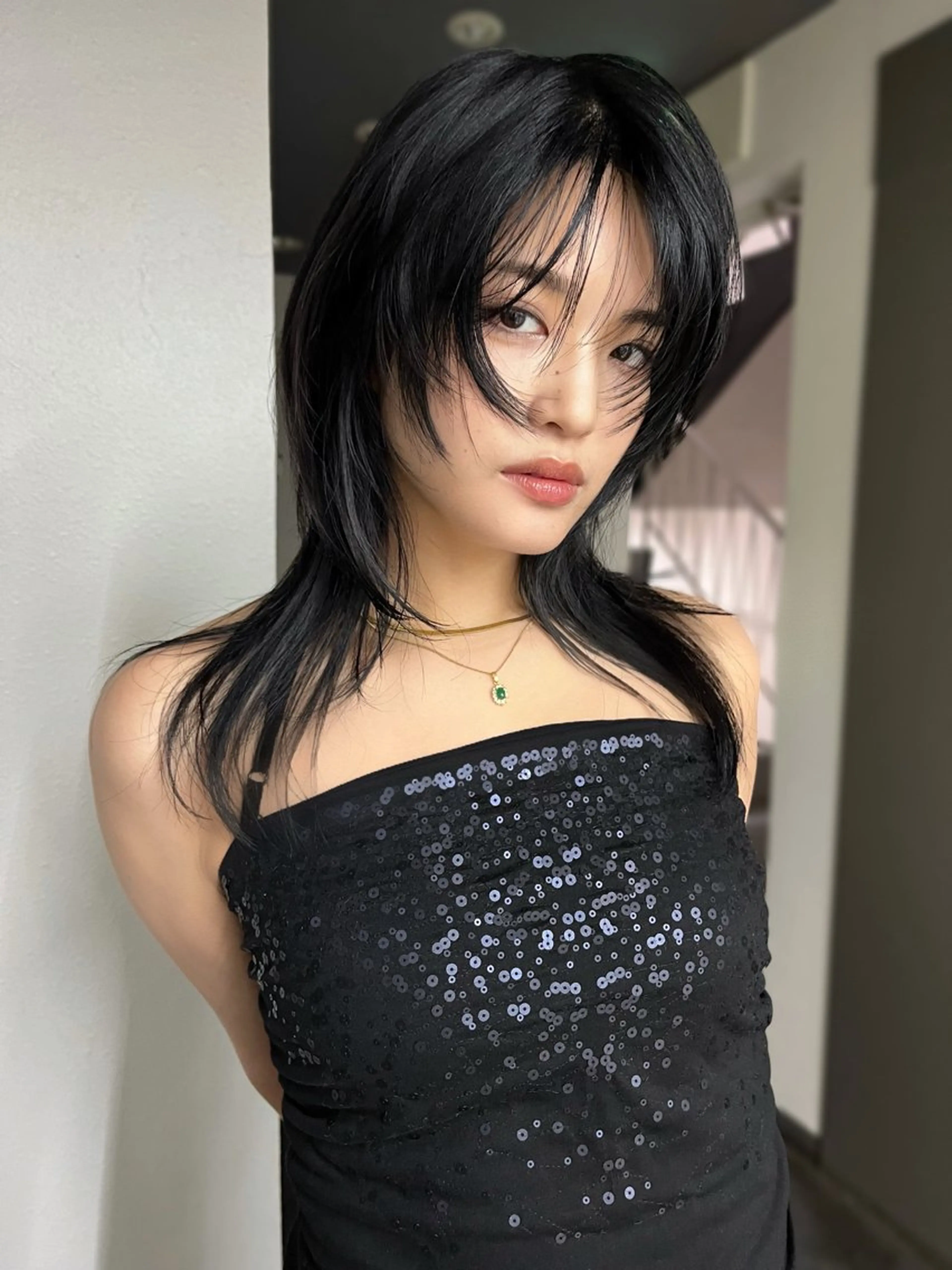 ミディアム カット レイヤー/ケアパーマ /ニュアンス/モードのヘアスタイル