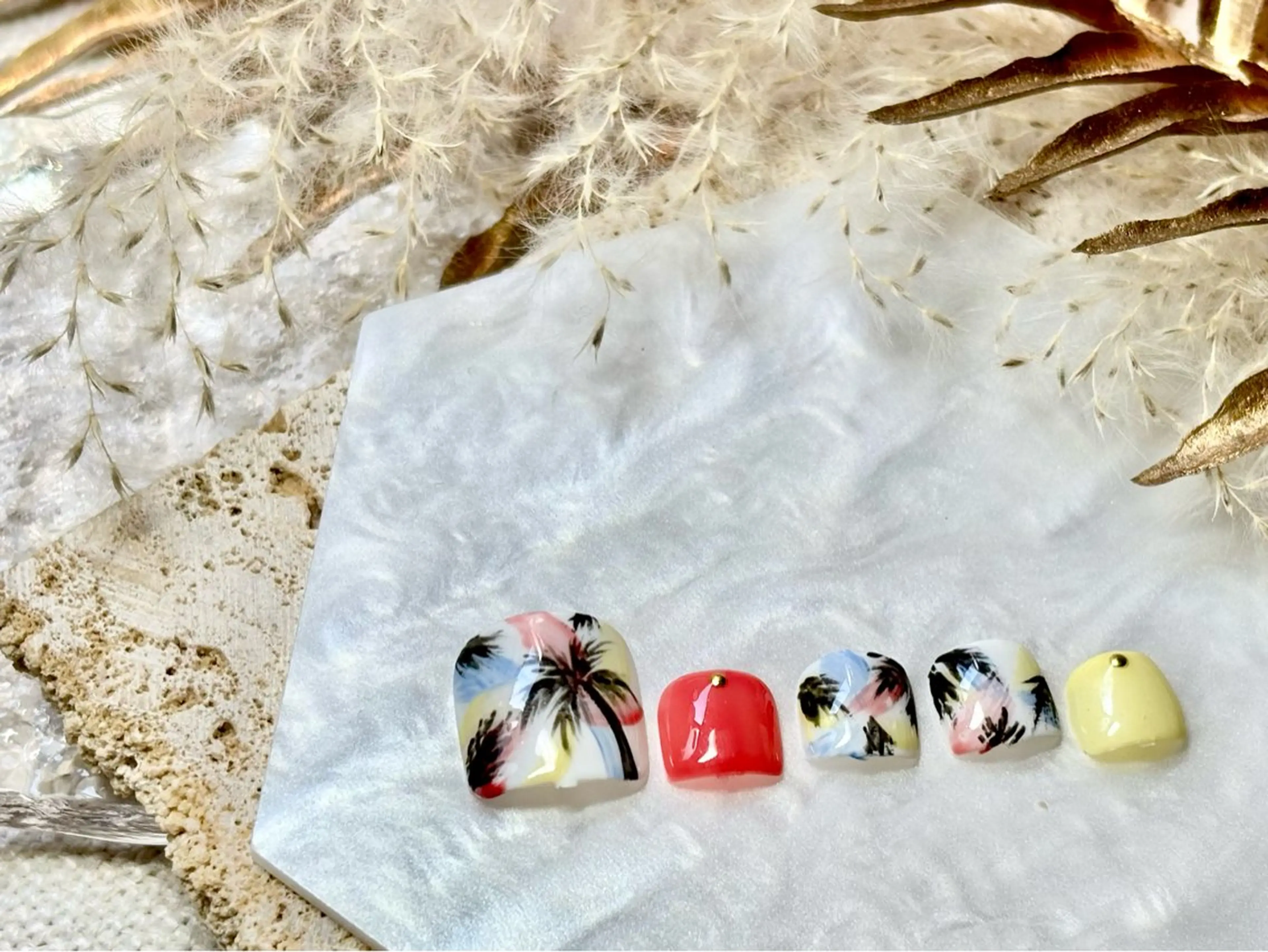 ネイル フットネイル tete. nailのネイルデザイン