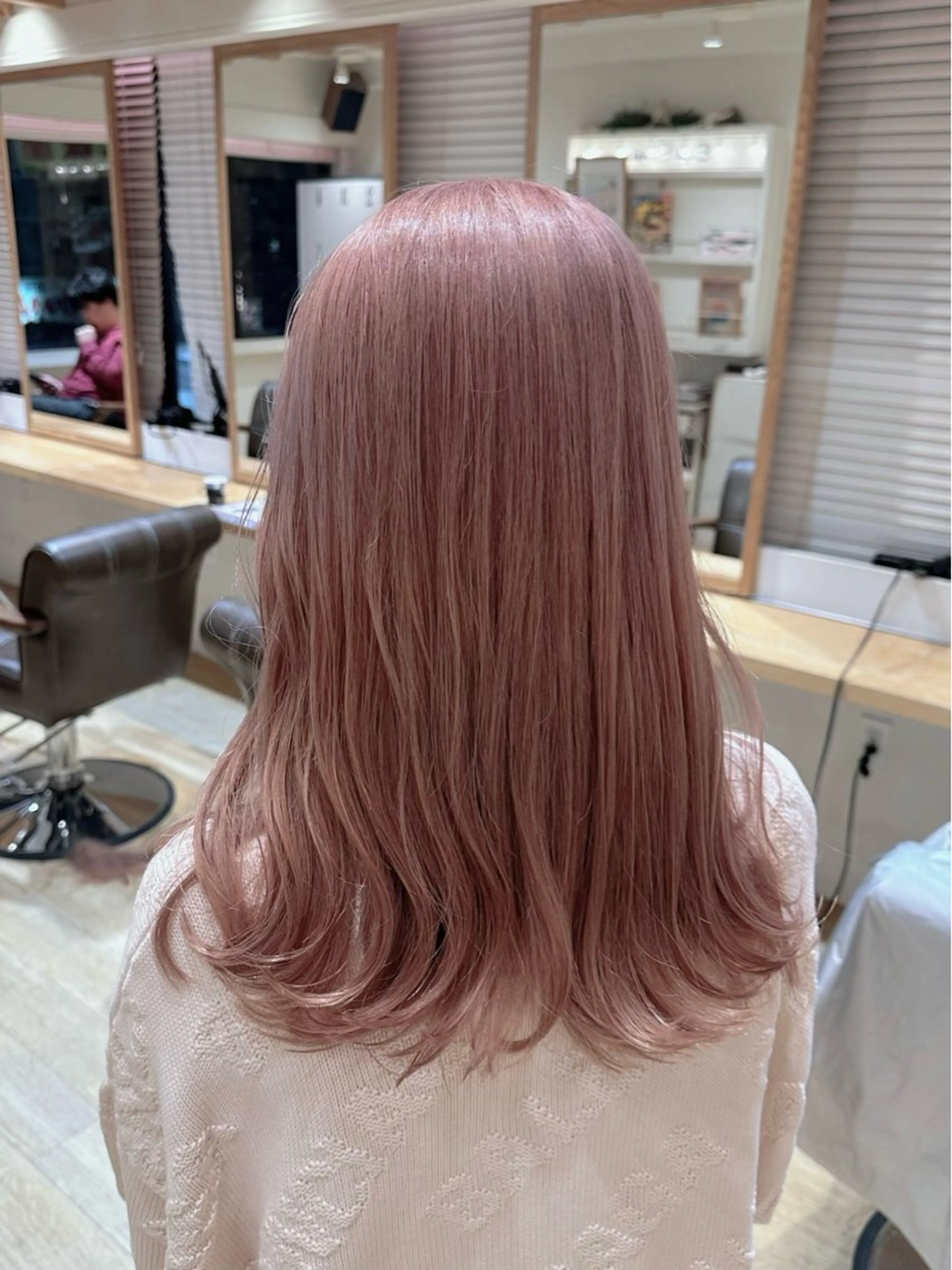 セミロング ヘアカラー 新宿 木下拓哉のヘアスタイル