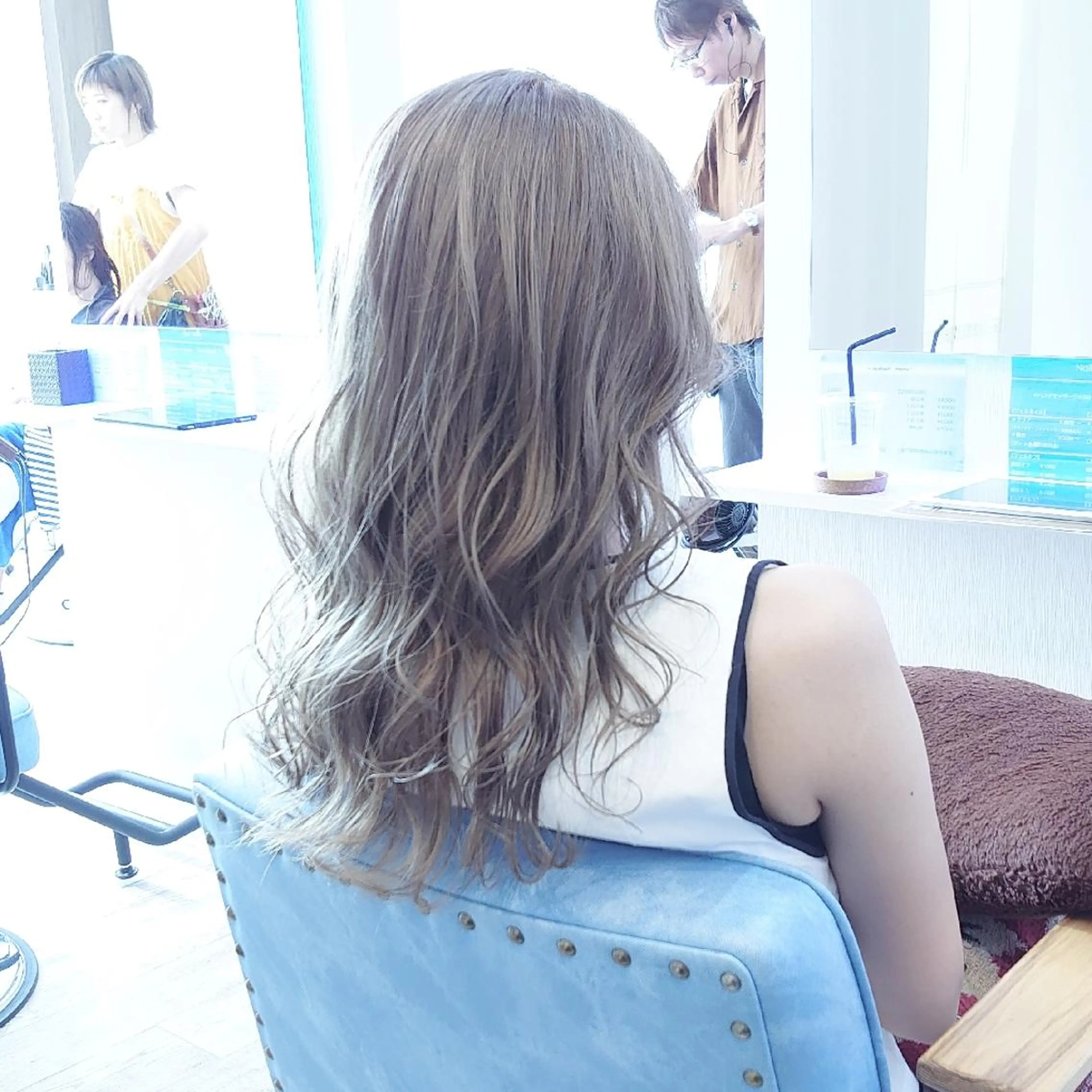 ヘアアレンジ セミロング カラー ヘアカラー トリートメント 小林 伸行のヘアスタイル