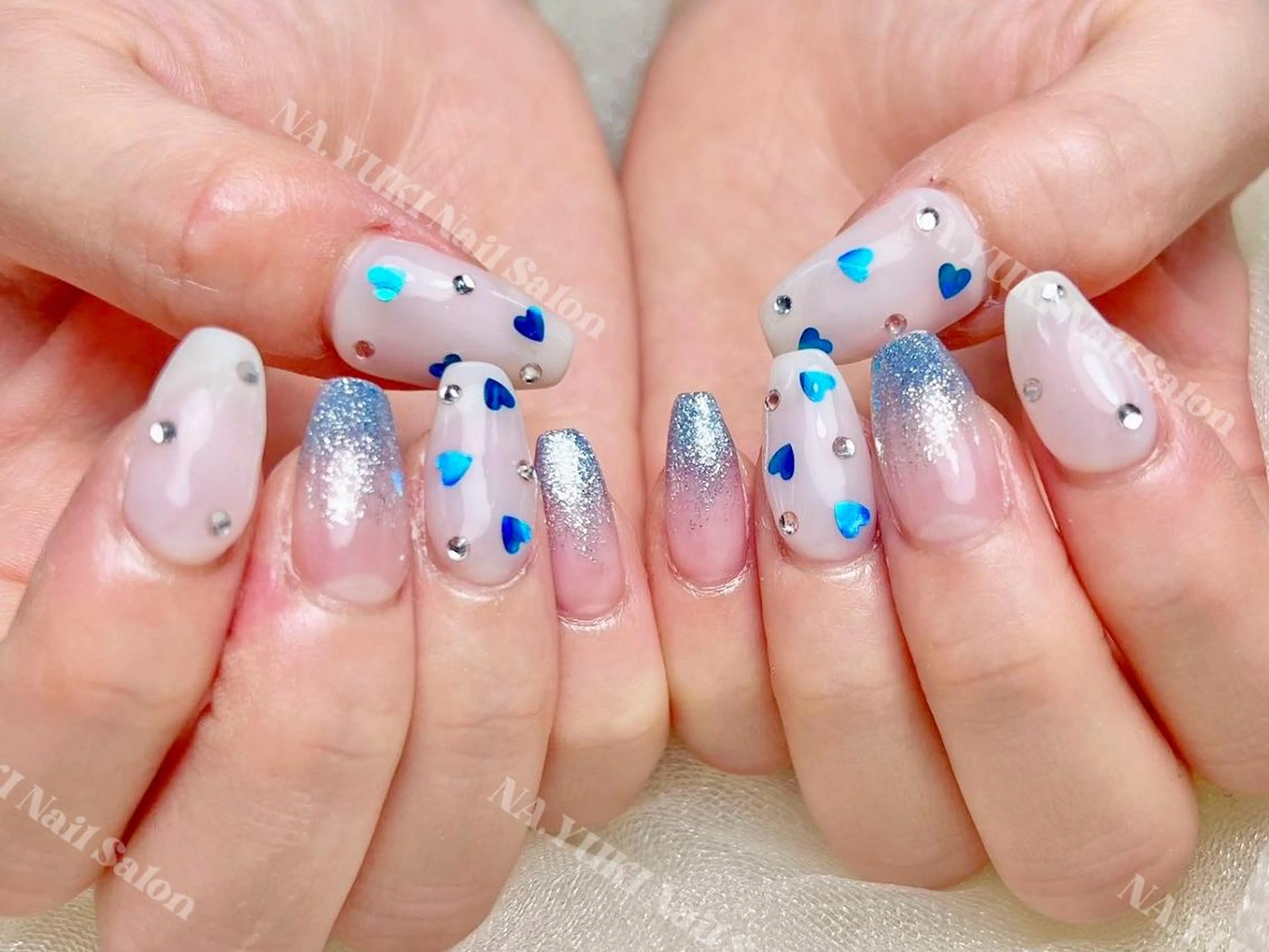 ネイル ハンドネイル ハンドケア Queenie 🦋のネイルデザイン