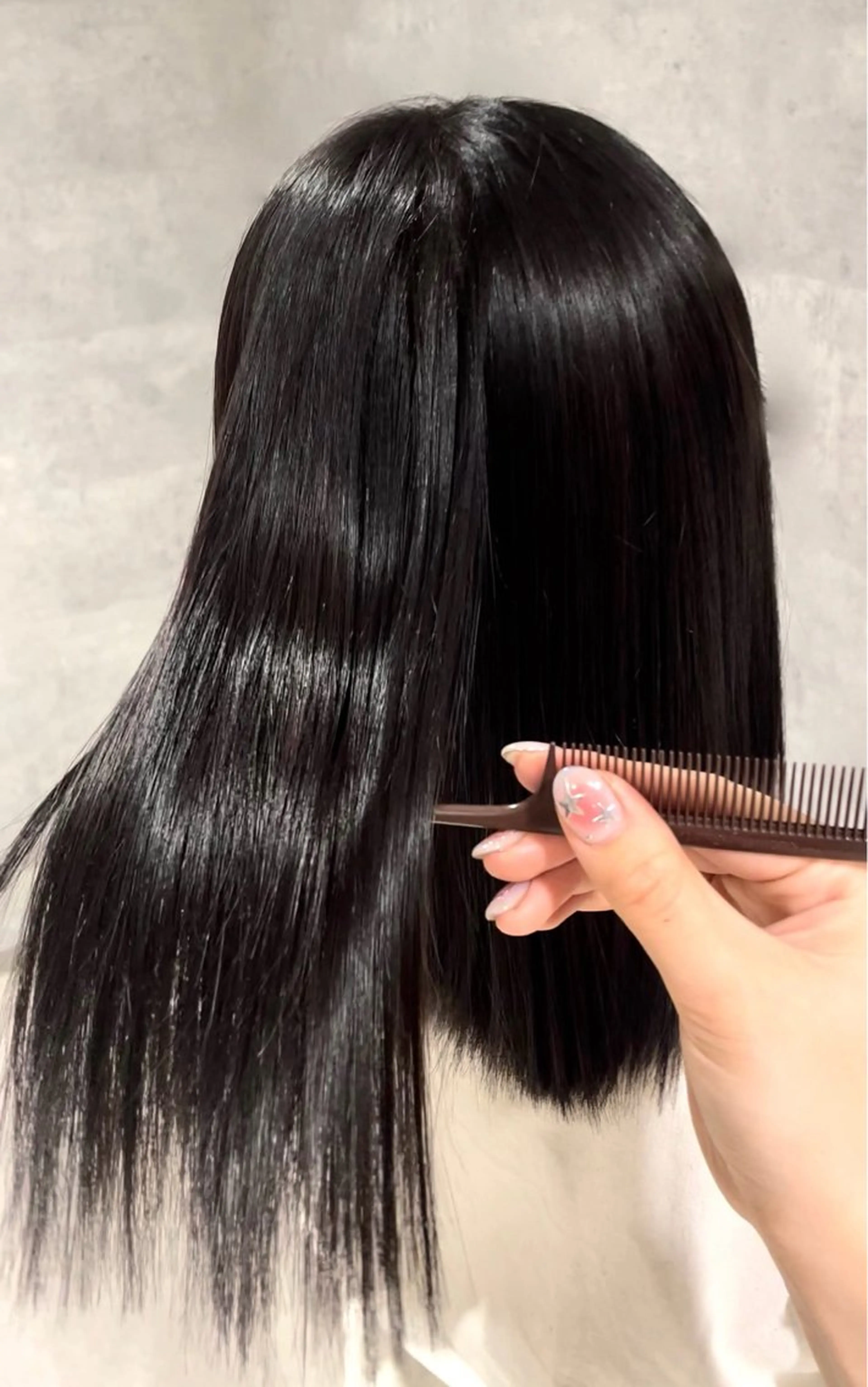 ミディアム カット ヘアカラー 縮毛矯正 トリートメント 大宮🤍縮毛矯正 レイヤー🪽なるのヘアスタイル