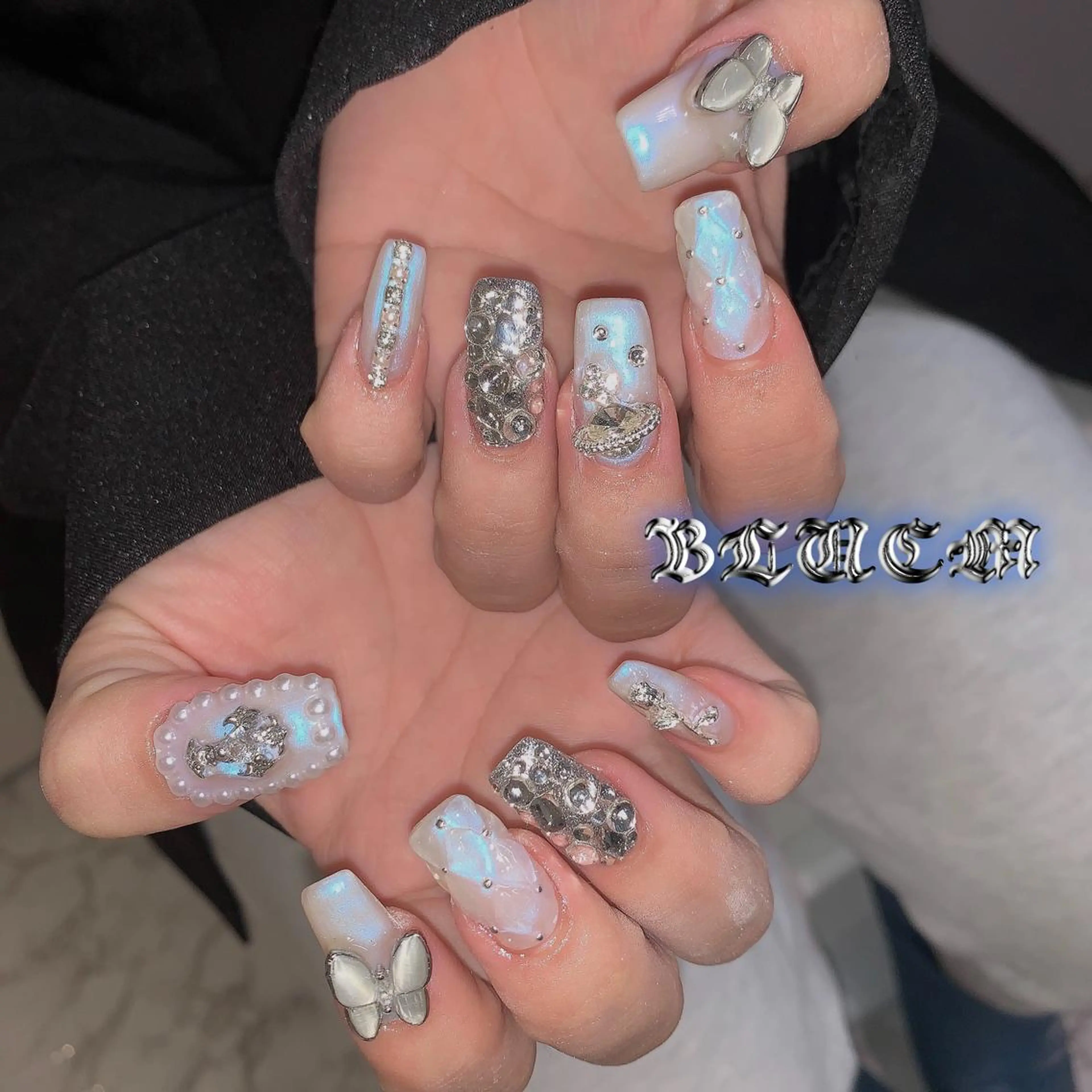 ネイル ハンドネイル BLUEM なな🐶のネイルデザイン