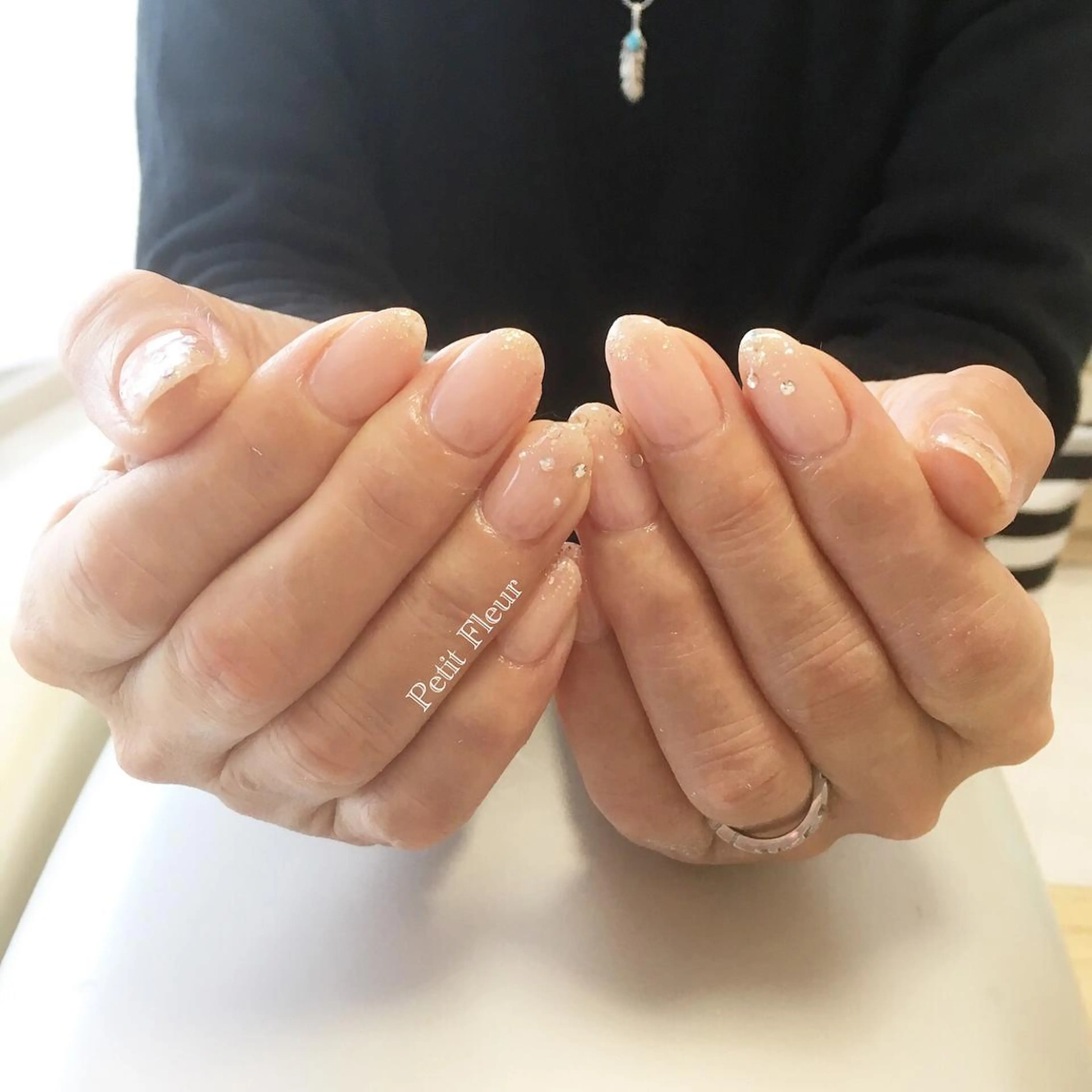 ネイル ラメ(グリッター) Petit Fleur所属・青柳 亜梨奈のマツエク・マツパデザイン