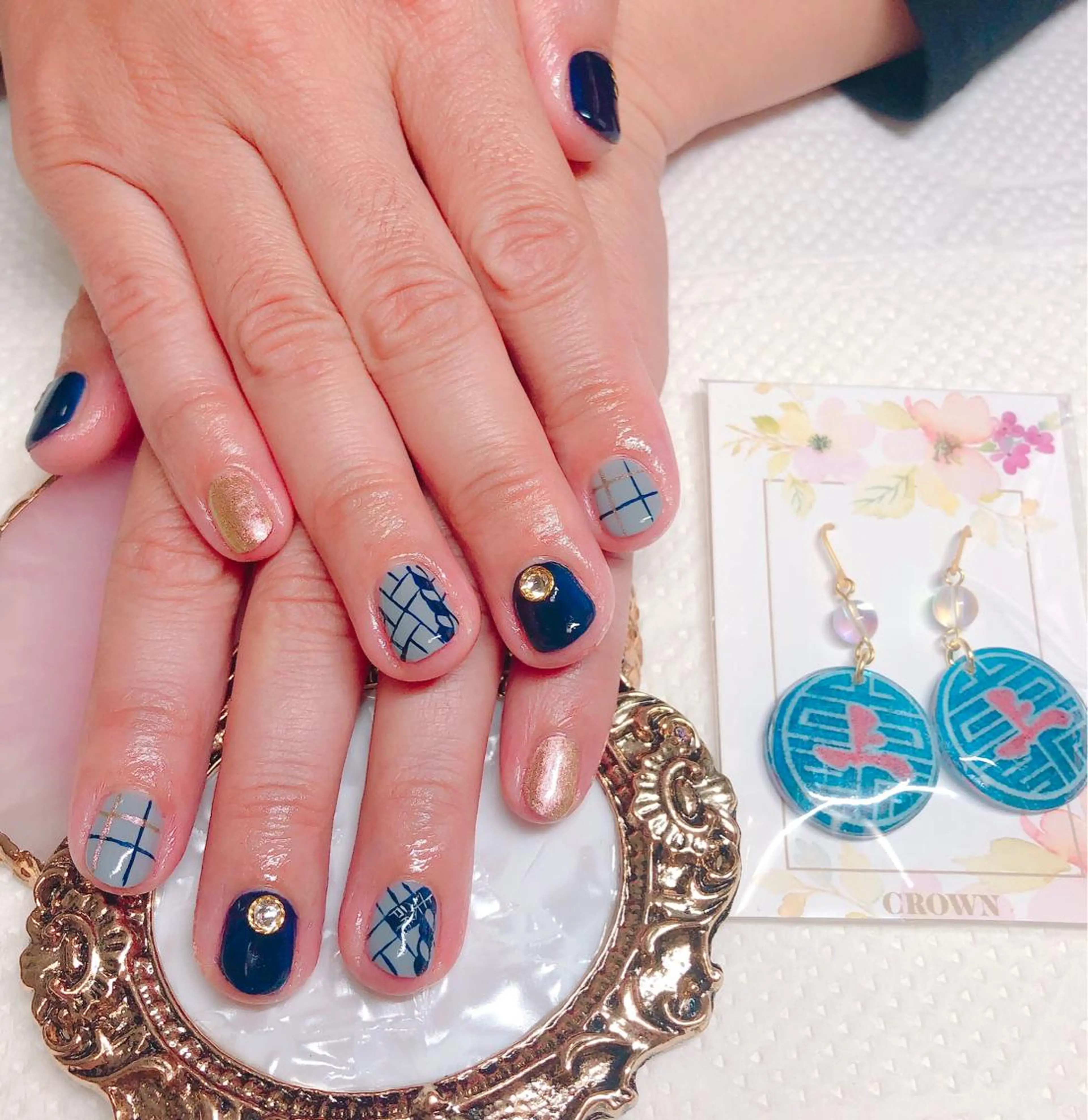 ネイル アートネイル ハンドネイル CROWN プライベートサロンのネイルデザイン
