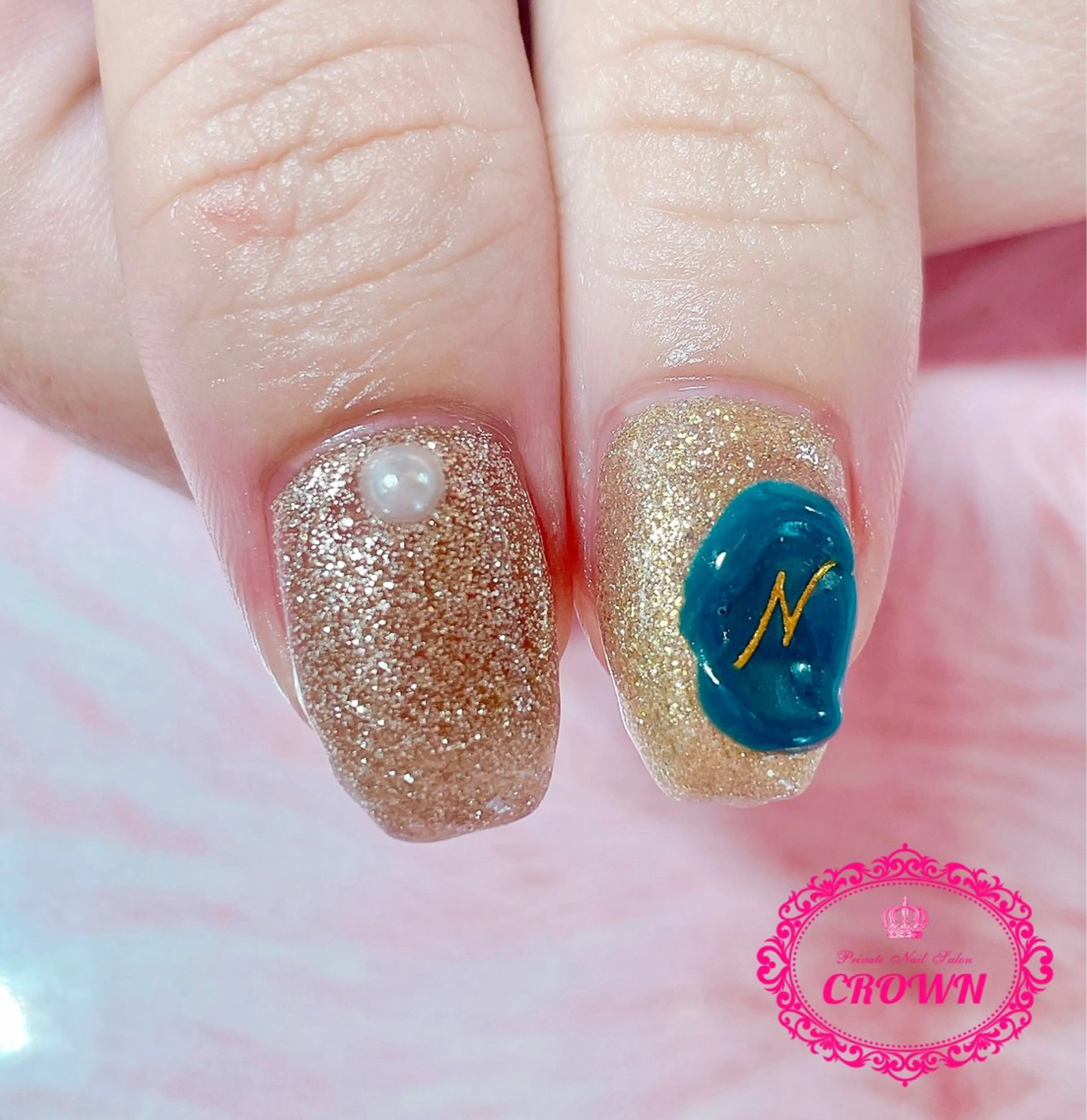 ネイル CROWN プライベートサロンのネイルデザイン