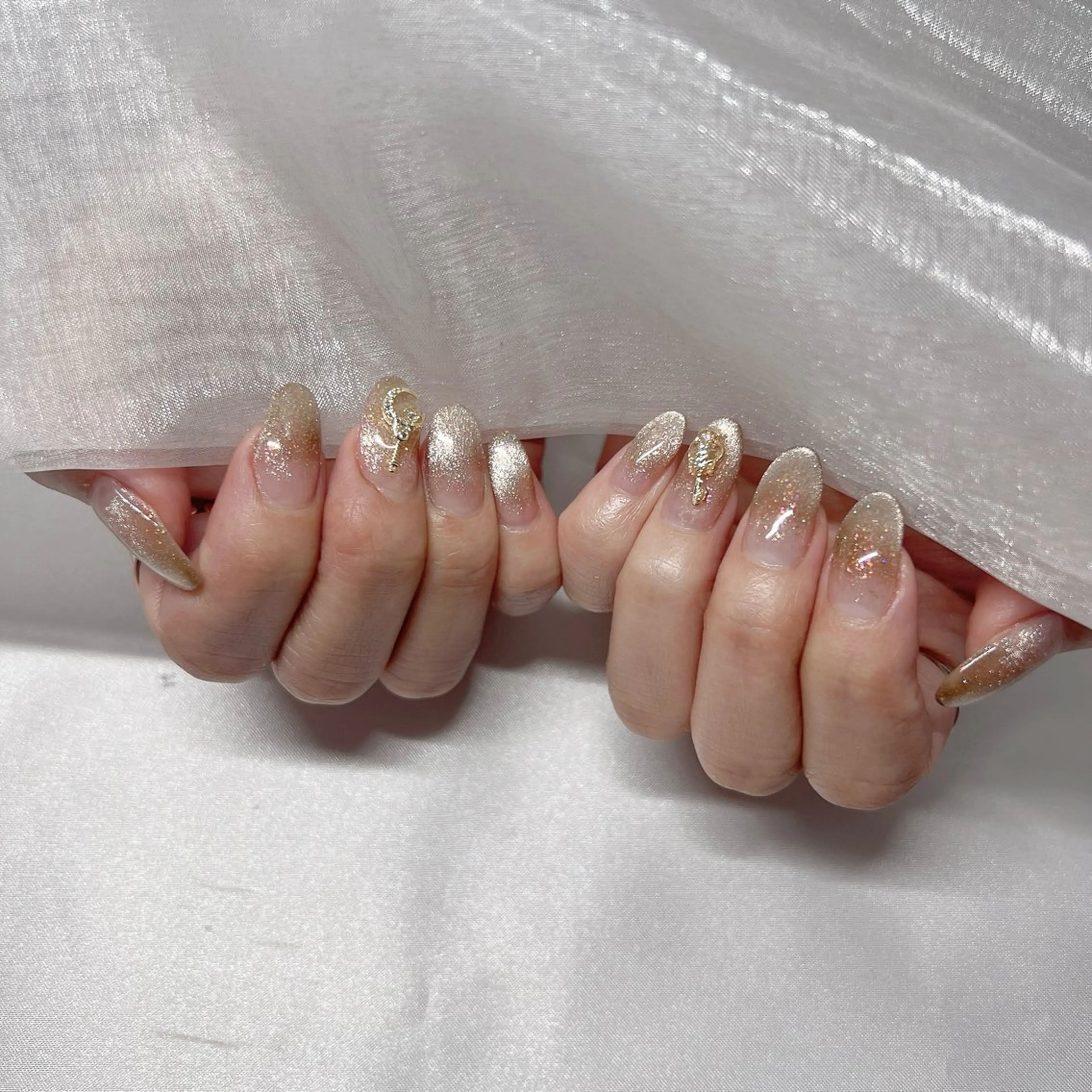 ネイル ジェルネイル 韓国ネイル ラメ(グリッター) マグネットネイル ミラーネイル ハンドネイル -nail salon-Reward所属・nail salon Rewardのネイルデザイン