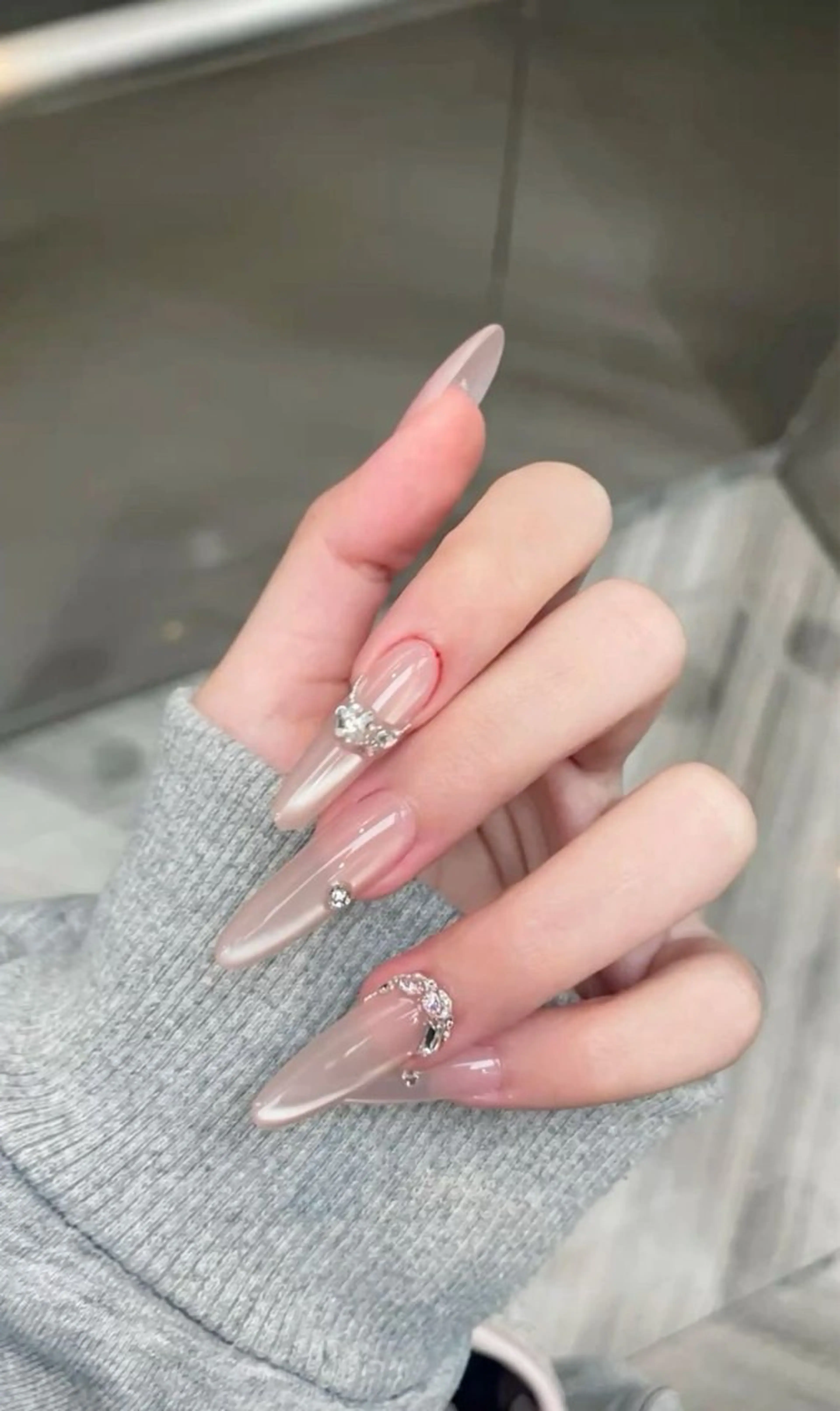 ネイル フレンチネイル グラデーション 韓国ネイル マグネットネイル ミラーネイル ハンドネイル Vp ネイルのネイルデザイン