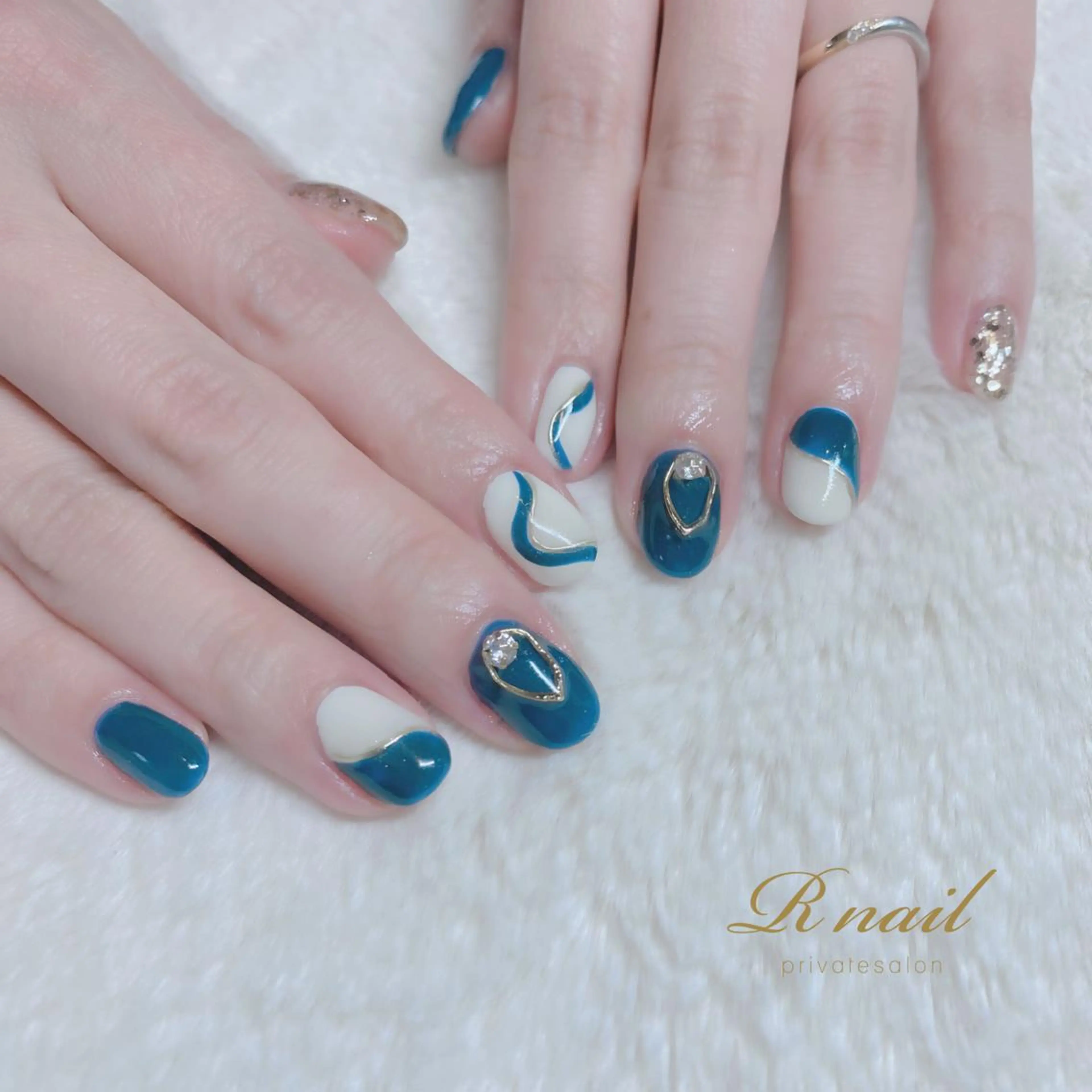 ネイル R nailのネイルデザイン