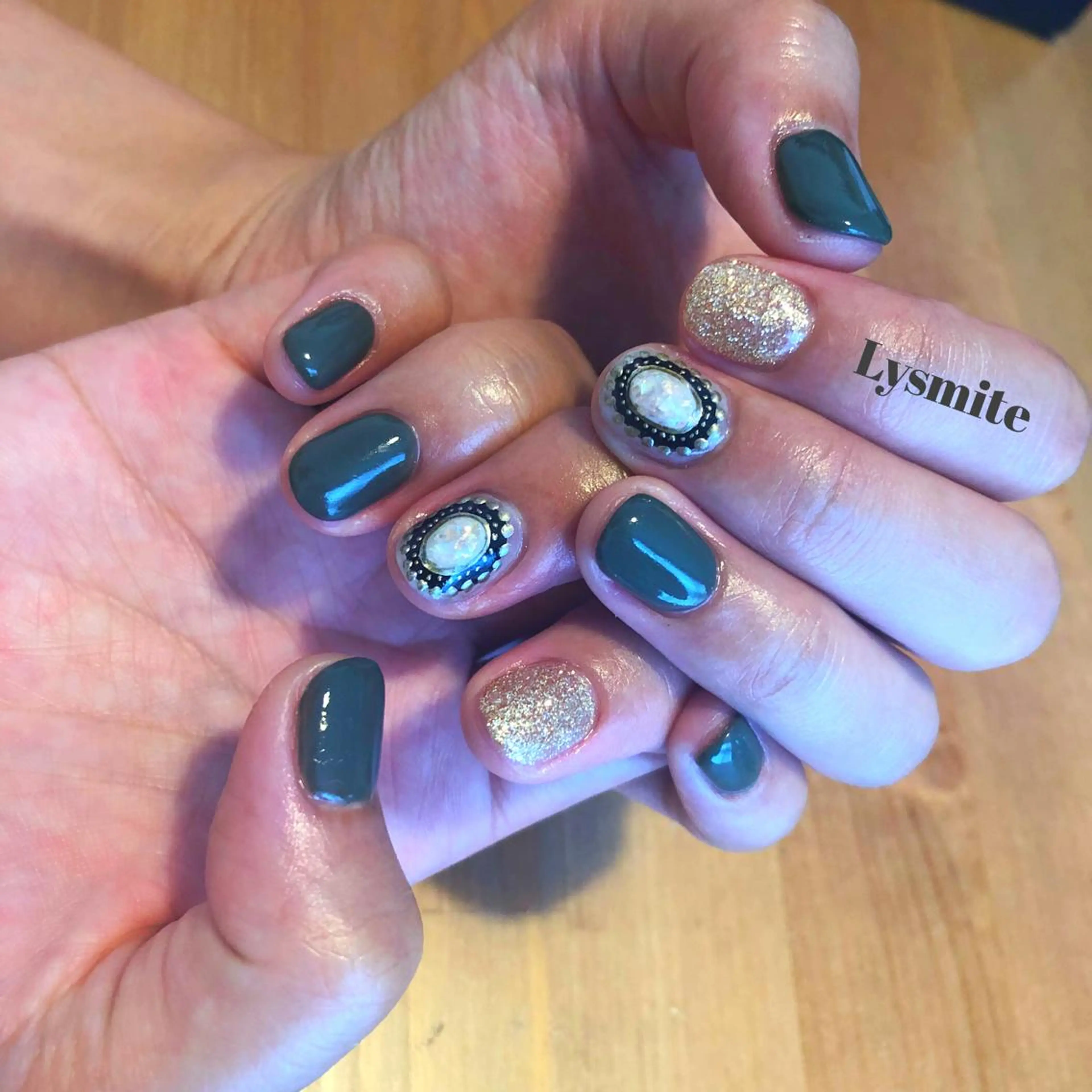 ネイル アートネイル シンプルネイル ハンドネイル Lysmite所属・岩本 美香のネイルデザイン