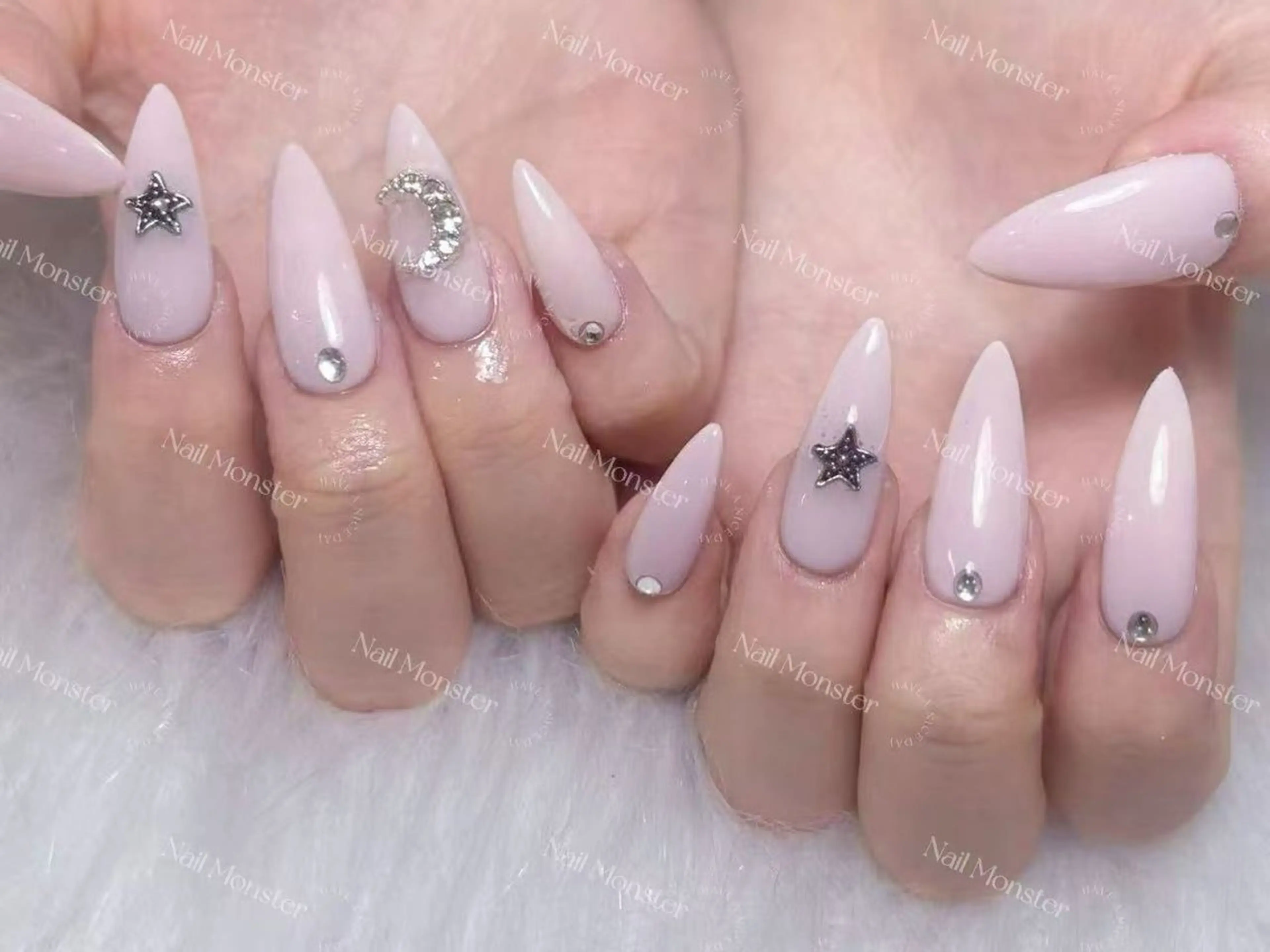 ネイル ハンドネイル DIAMOND Nail🥇のネイルデザイン