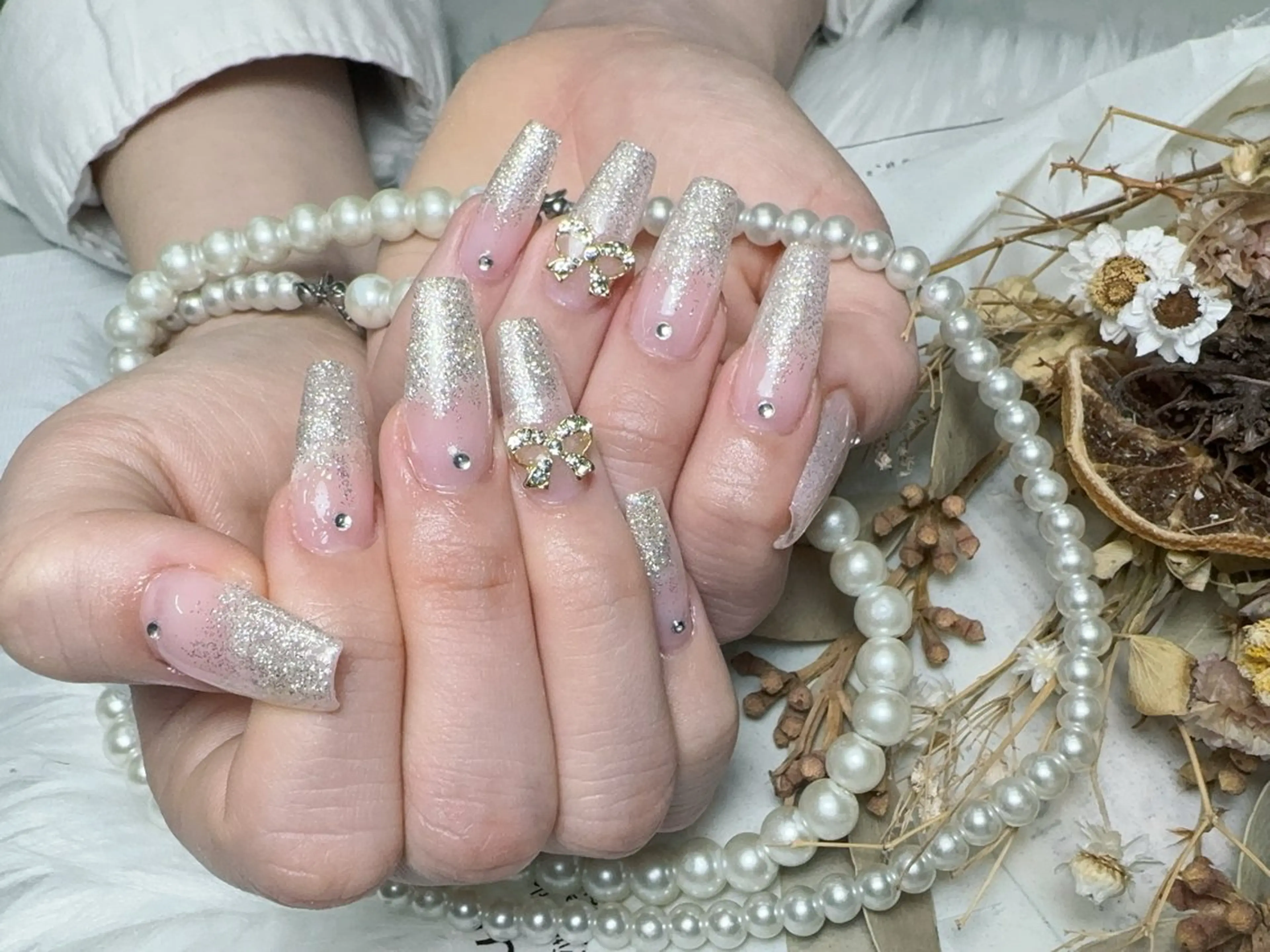 ネイル 長さ出し フレンチネイル ジェルネイル ガラスフレンチ 韓国ネイル ハンドネイル ハンドケア For U nail スカルプ専門店のネイルデザイン