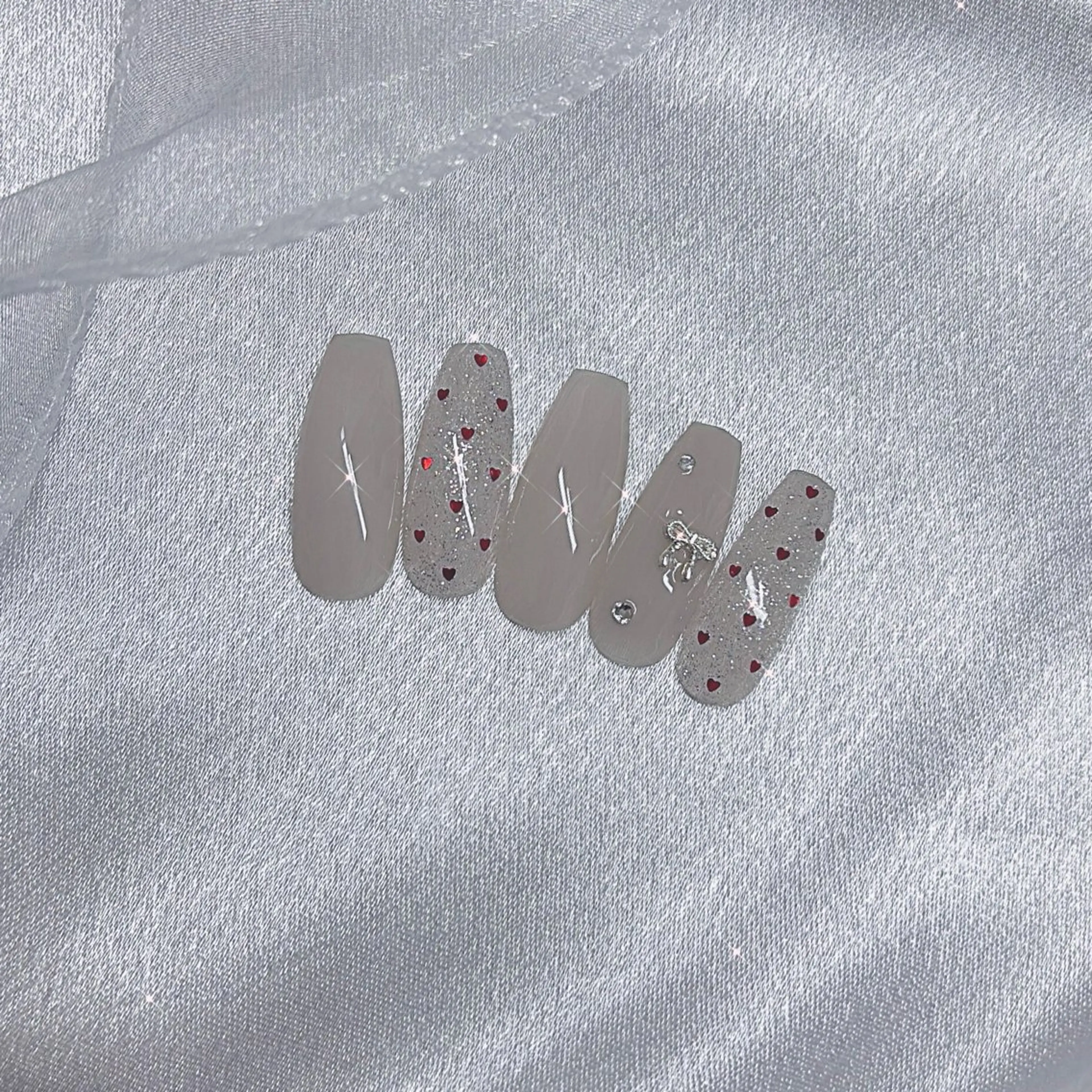 ネイル シンプルネイル バレンタイン ハンドネイル nail salon Dia.所属・minori 💎Dia.のネイルデザイン