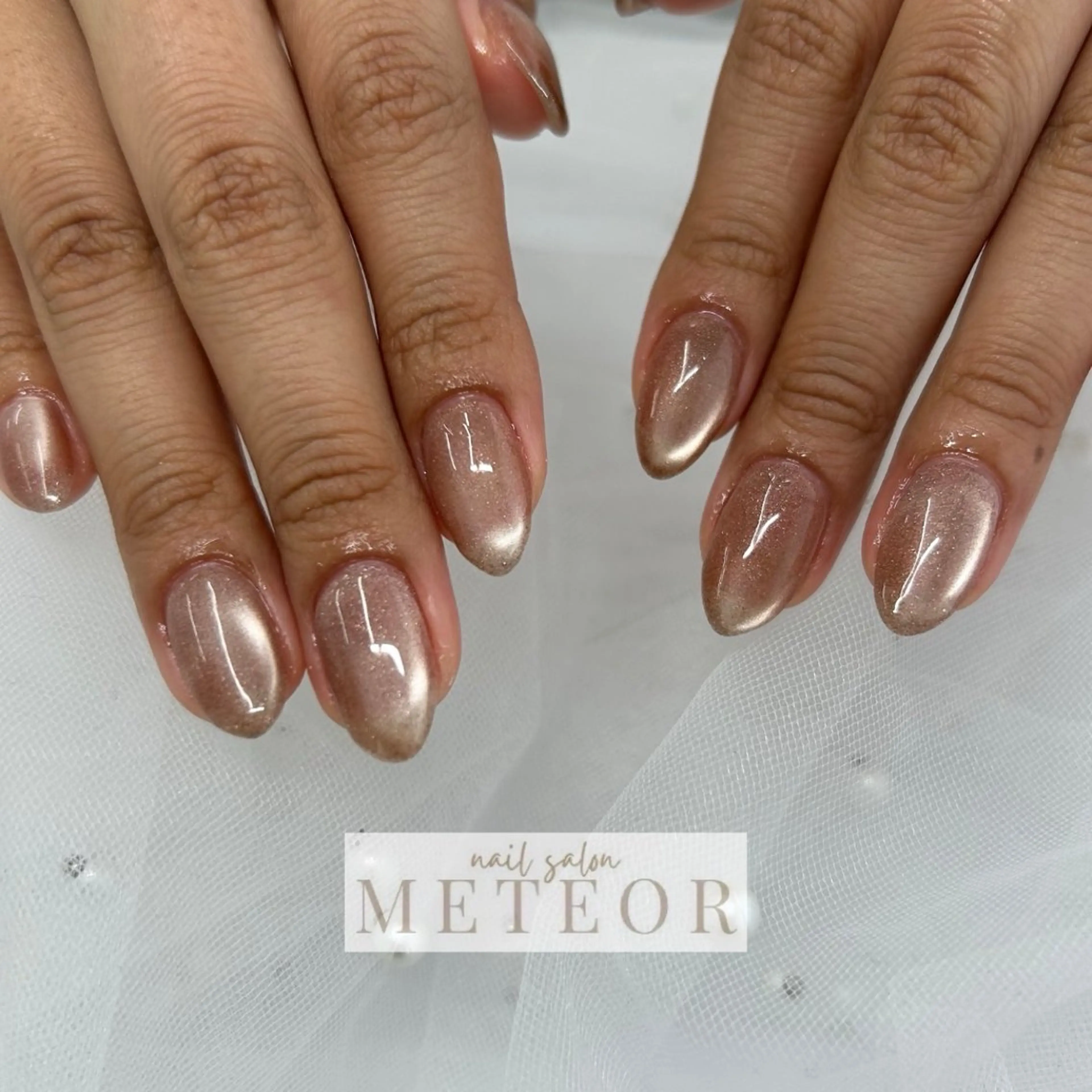 ネイル 氷ネイル・うるうるネイル マグネットネイル ワンホンネイル ハンドネイル nailsalon meteor所属・METEOR💫 staffのネイルデザイン