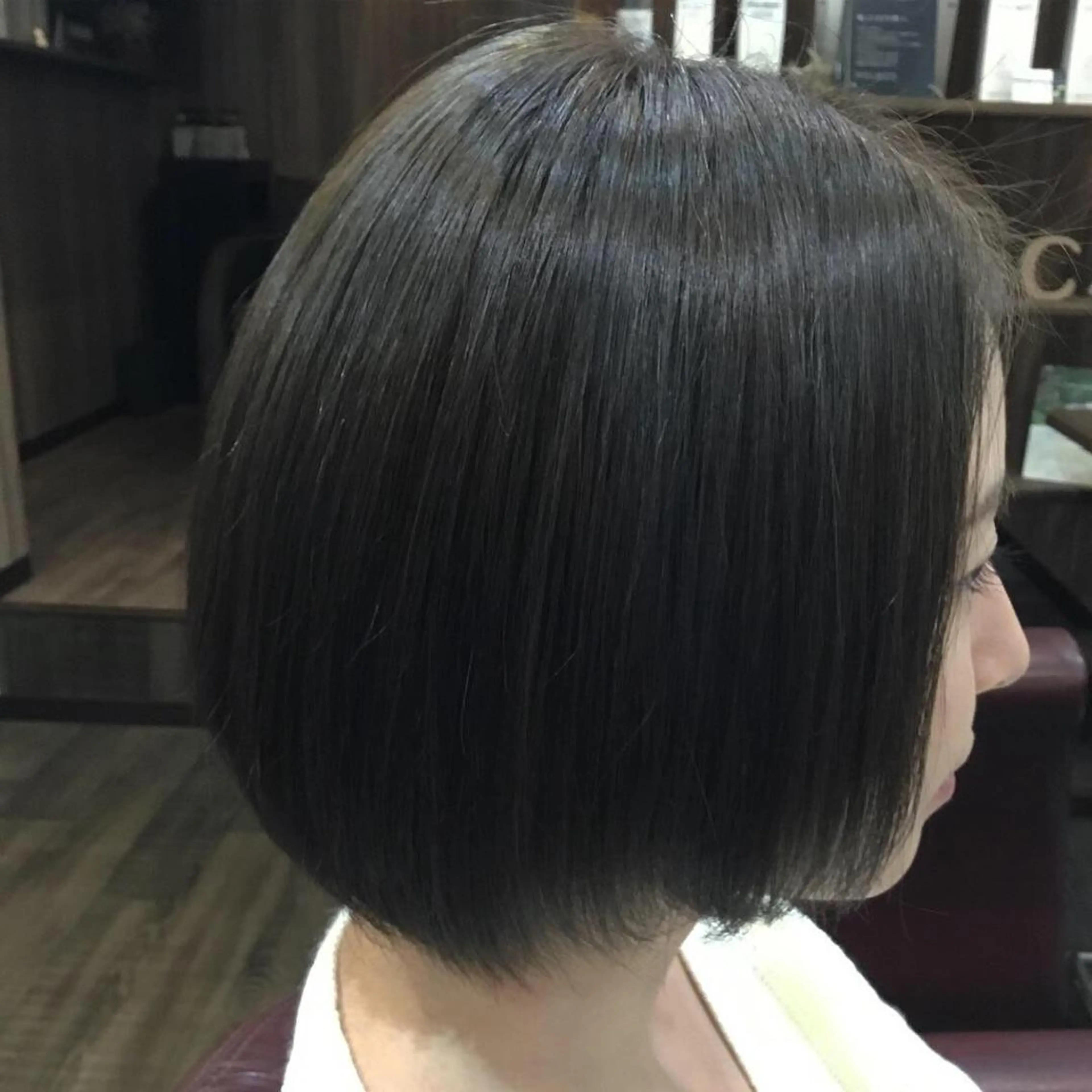 ショート カラー パーマ 金崎 新吾のヘアスタイル