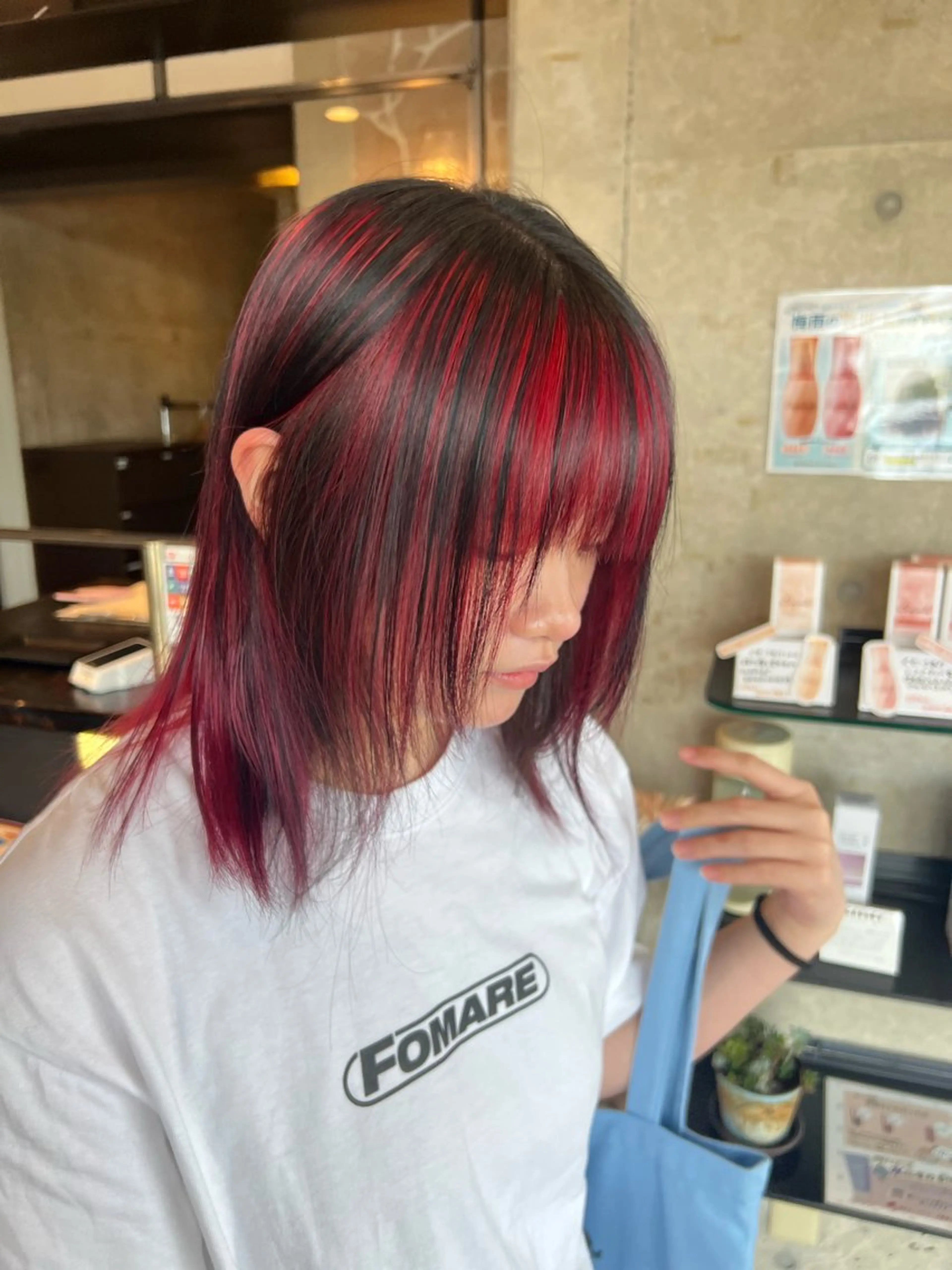 セミロング カラー ヘアカラー トリートメント 只野 真衣のヘアスタイル