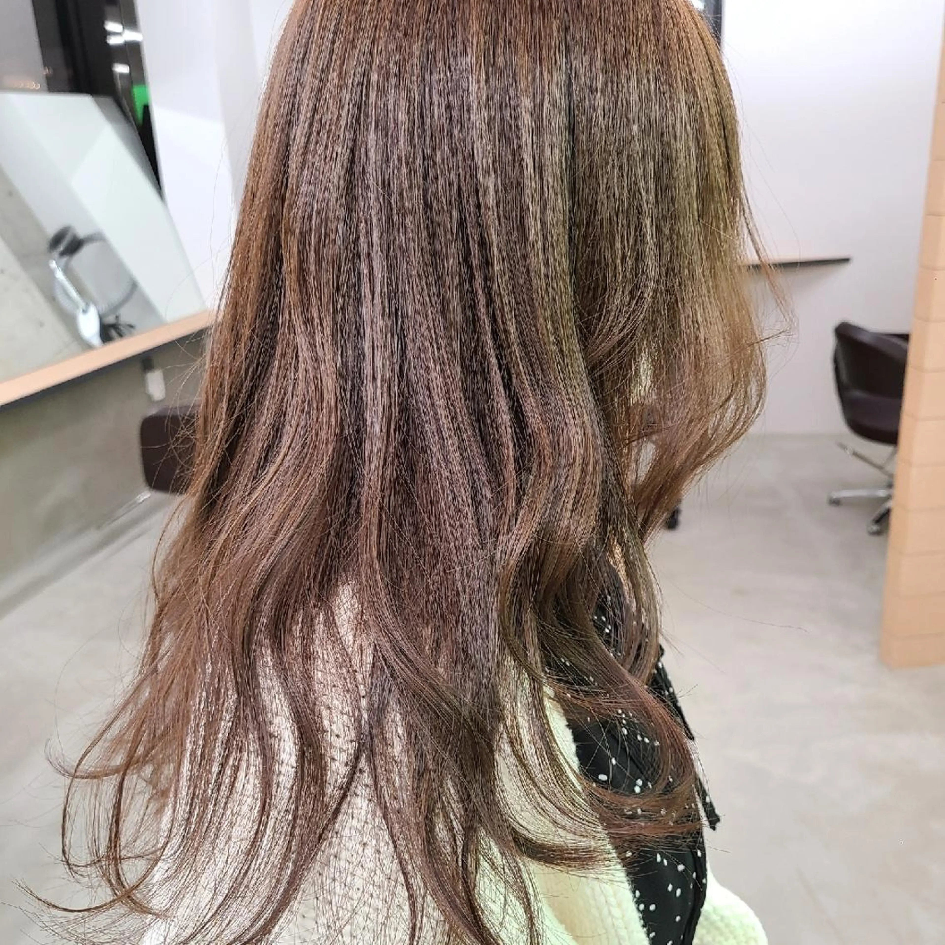 ロング カラー 【ネウィ天王寺 】seiyaのヘアスタイル