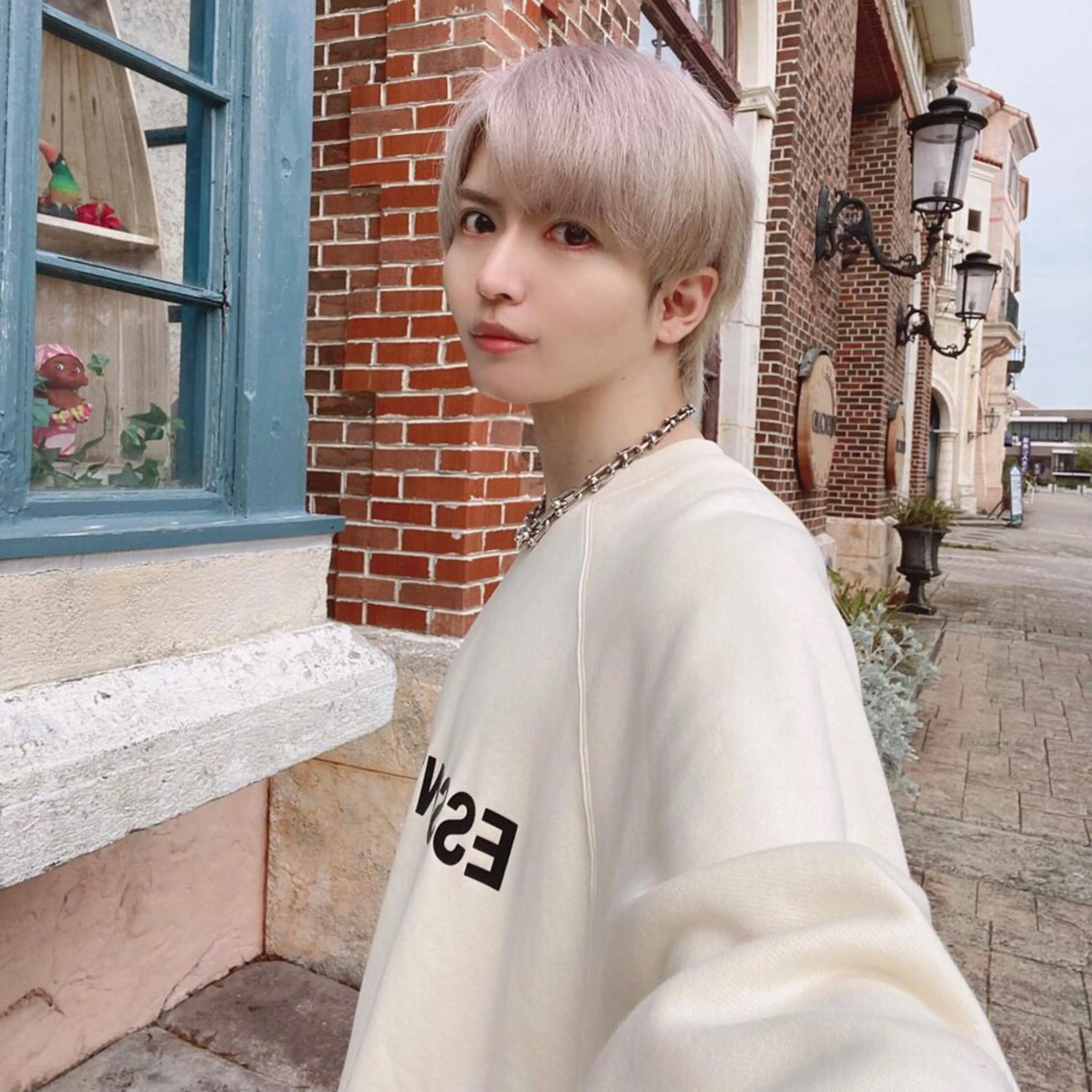 ショート カラー メンズ ヘアカラー シールエクステ特化 ハイトーン、NANAのヘアスタイル