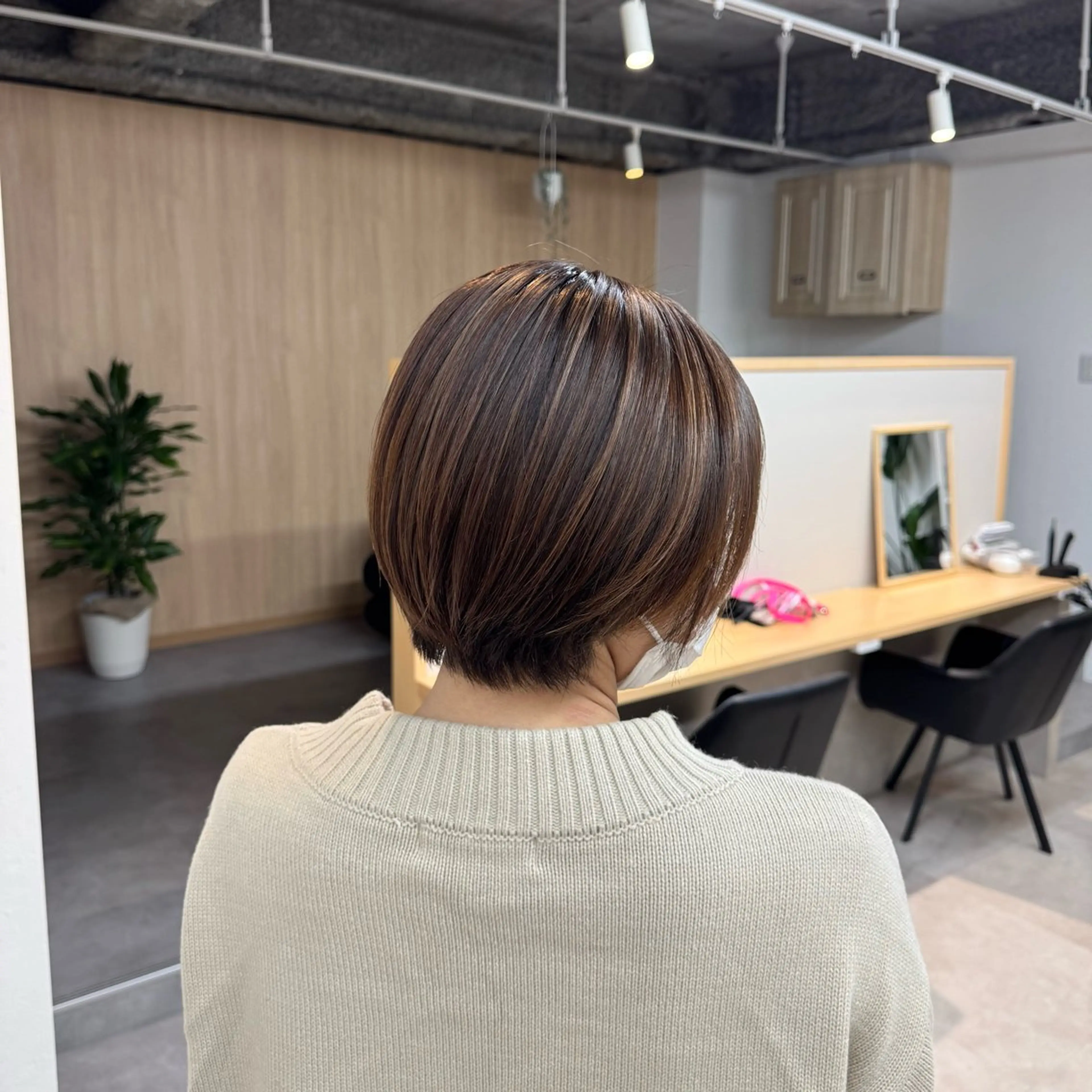 ショート カラー toto./ NICHIKAのヘアスタイル