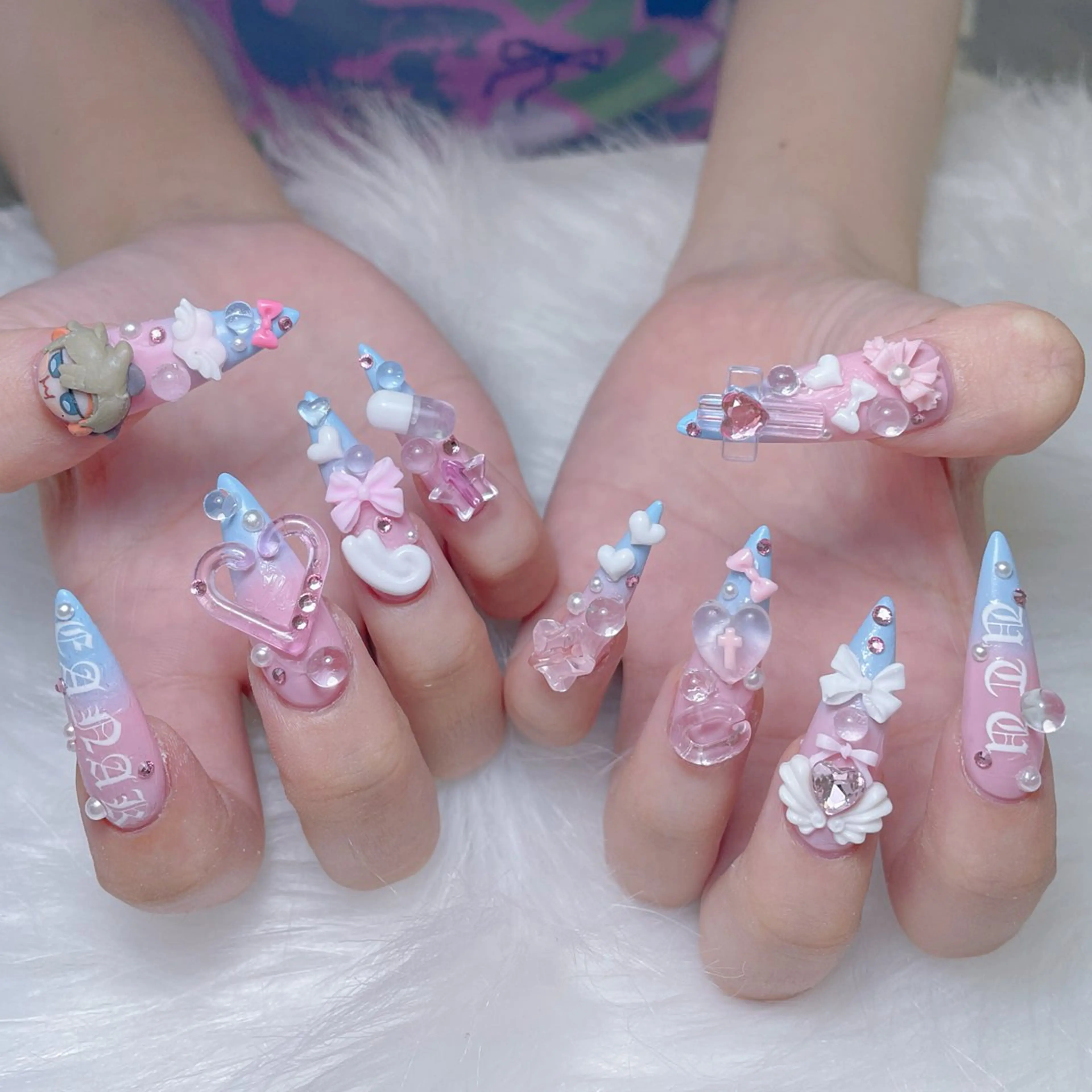 ネイル クリアネイル フラッシュネイル キラキラネイル ロングネイル マグネットネイル ハンドネイル princess 木戸　唯のネイルデザイン