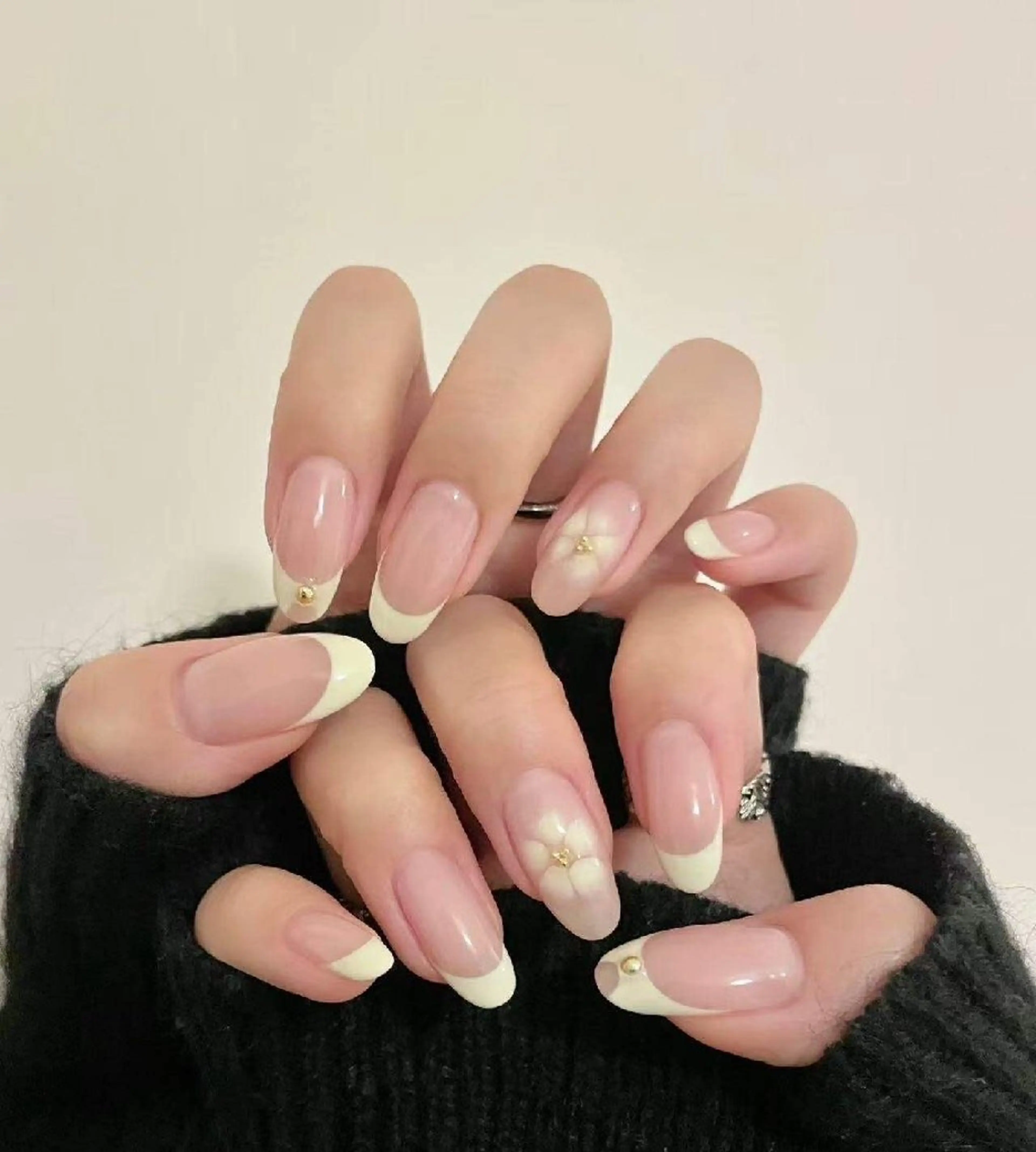 ネイル オーロラネイル フラワーネイル フットネイル フレンチネイル ジェルネイル Oomiya 服部のネイルデザイン