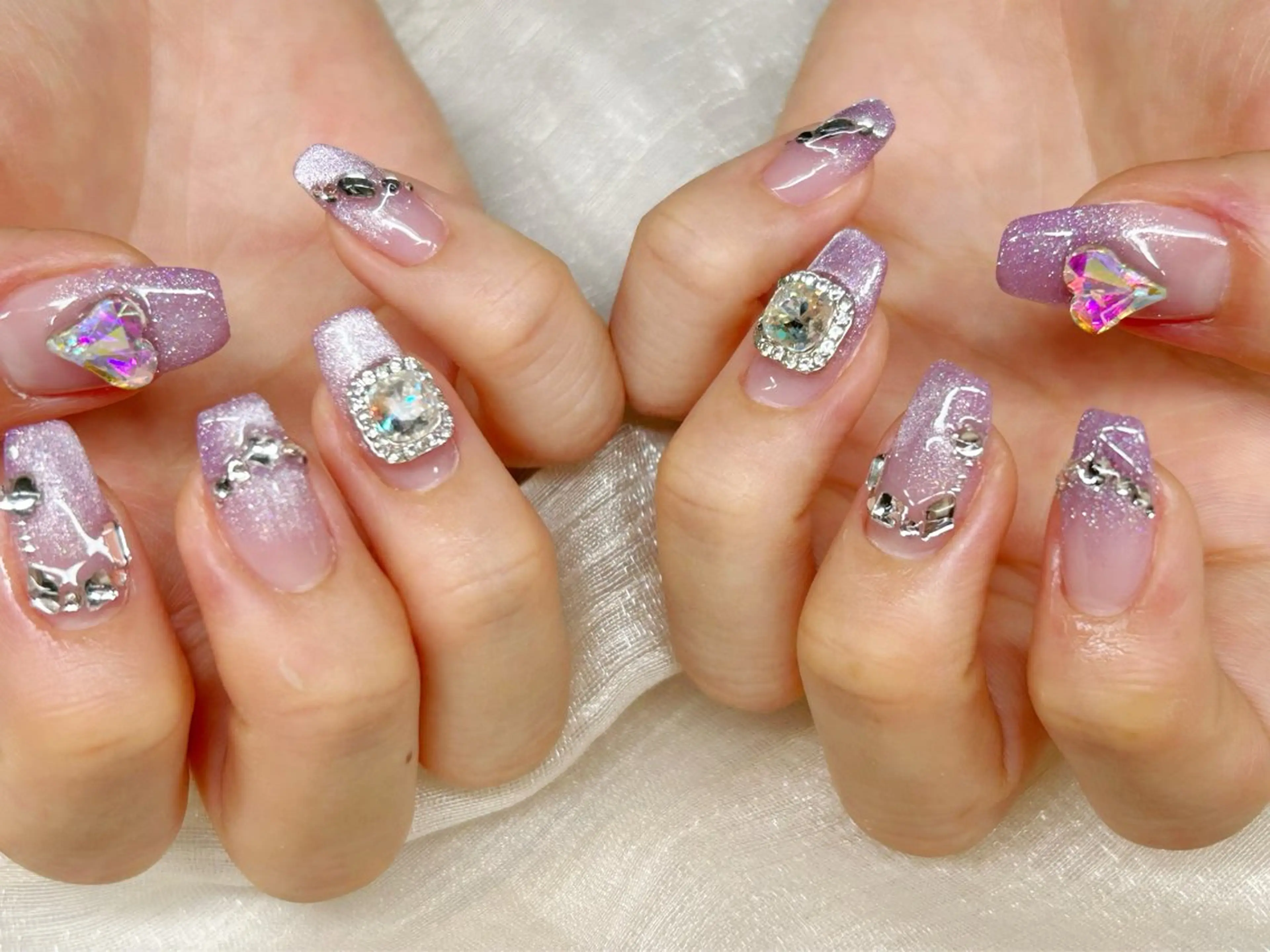 ネイル アートネイル チークネイル 成人式 入学式 長さ出し ハンドネイル Lino Nailのネイルデザイン