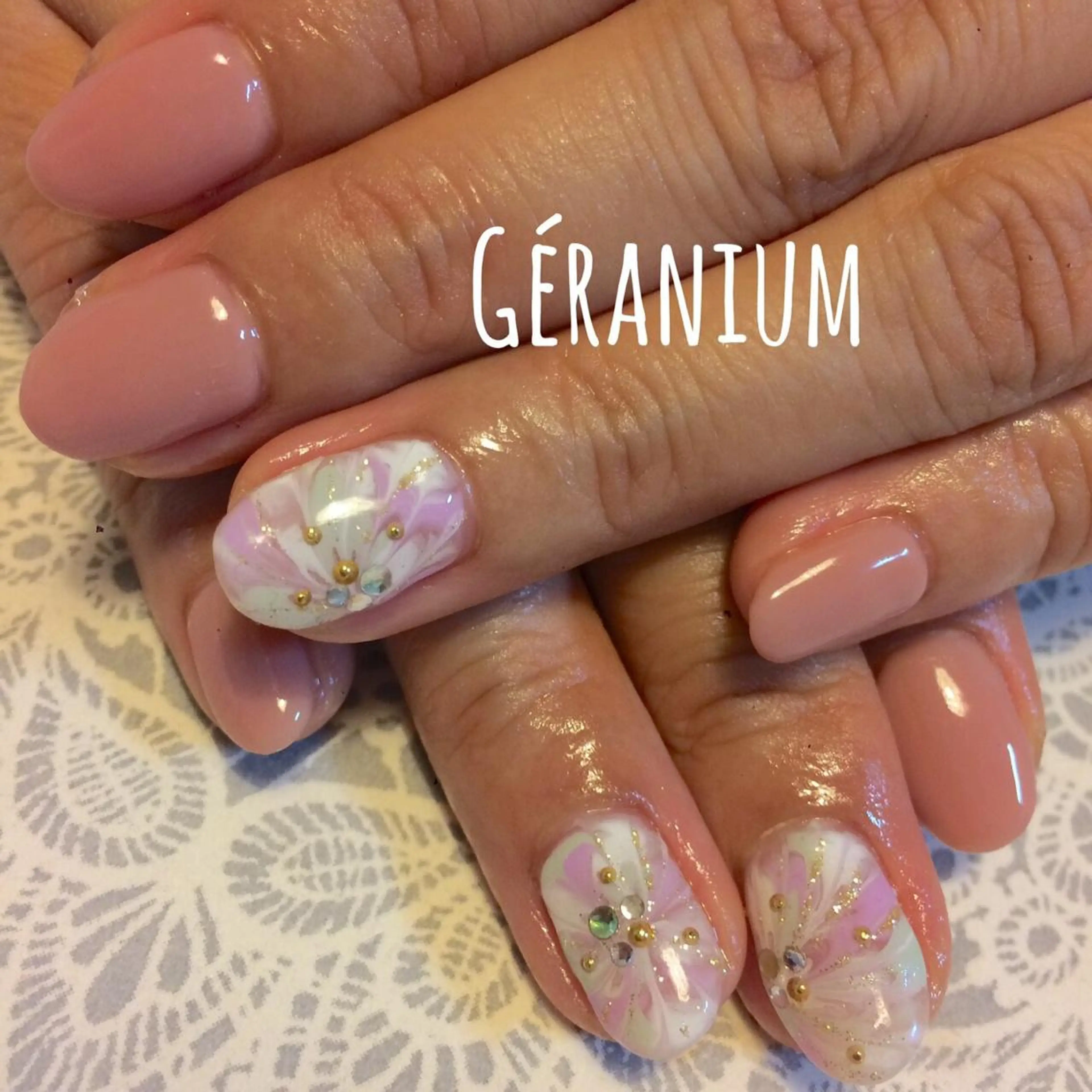 ネイル ピーコックネイル GéRanium Harukaのネイルデザイン