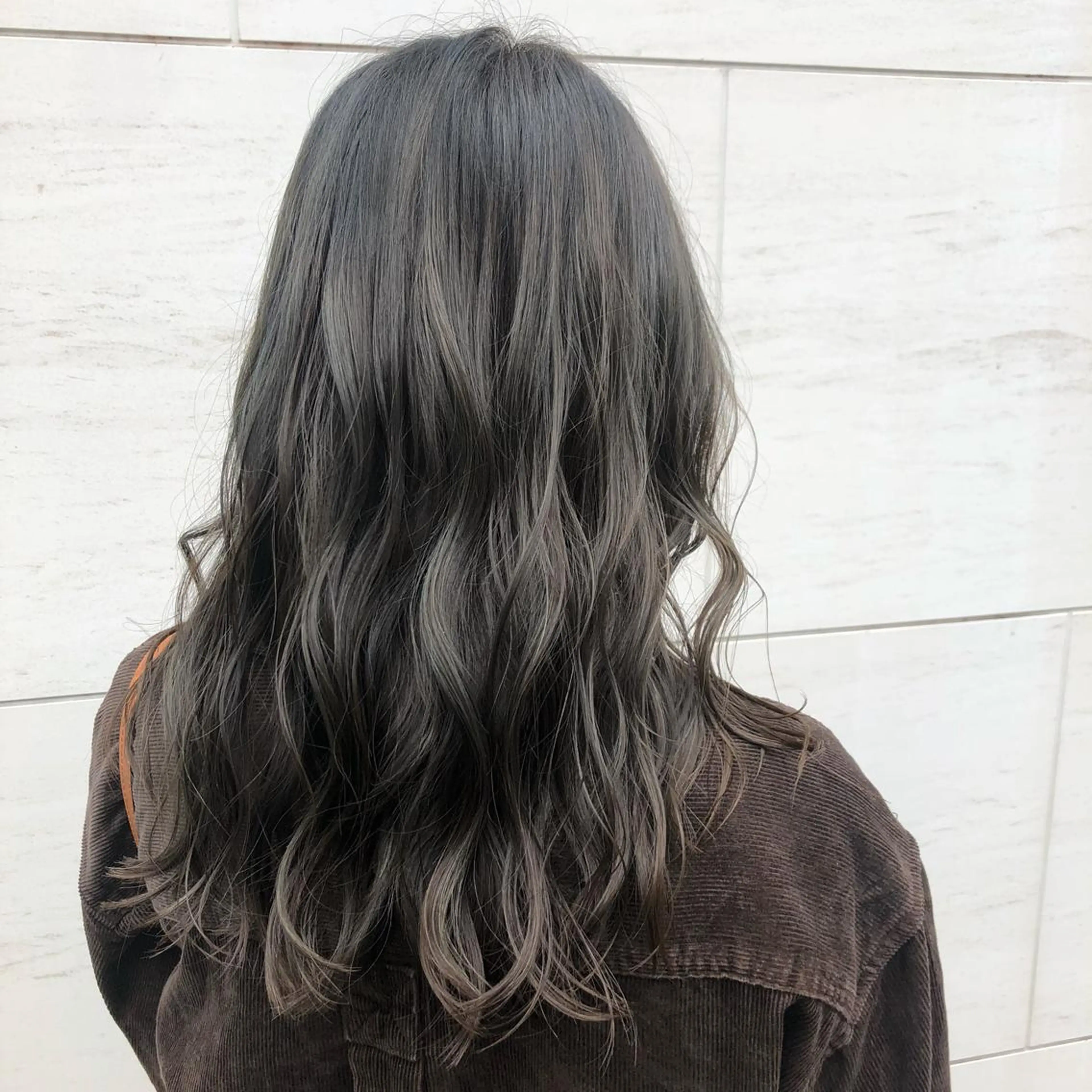 セミロング カット ヘアカラー トリートメント 丸山 史香のヘアスタイル