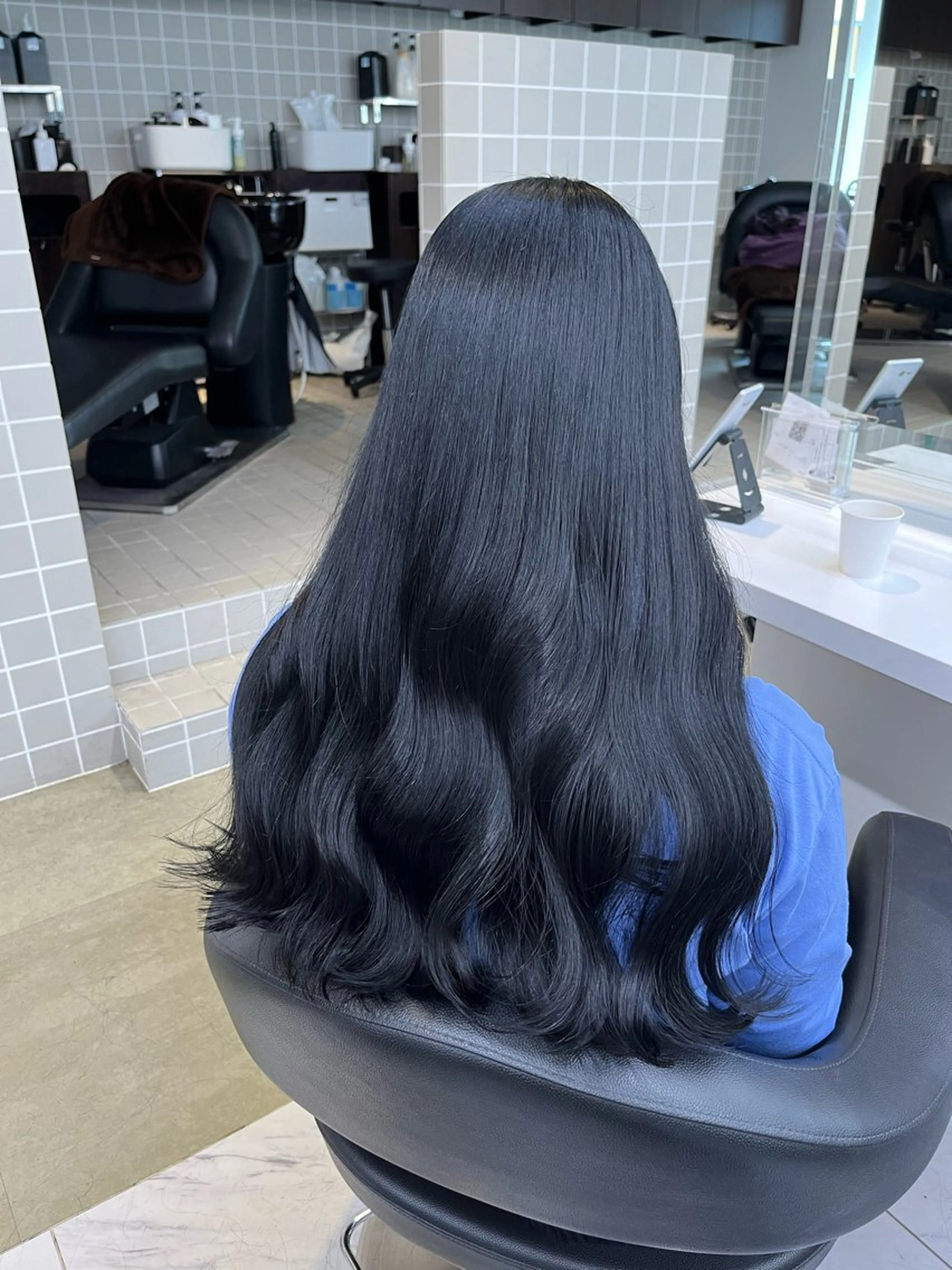 セミロング ヘアカラー トリートメント ヘッドスパ ヘアセット 寒色＆ブリーチ特化 寒色MiOのヘアスタイル